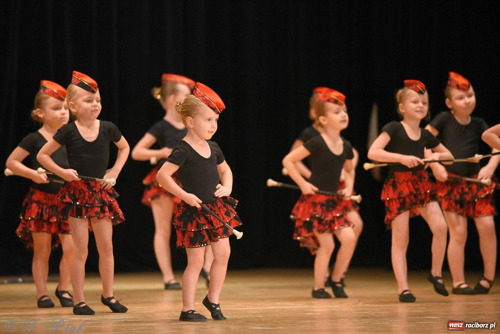 Zdjęcie w galerii na portalu naszraciborz.pl: Źródło i Patria zatańczyły dla Kubusia [FOTO i WIDEO] wiadomości z regionu