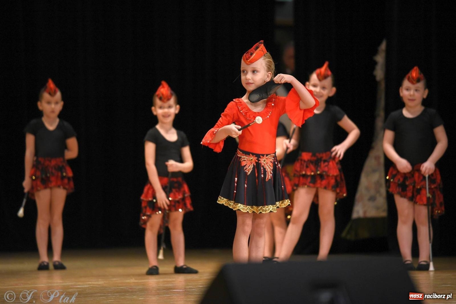 Zdjęcie w galerii na portalu naszraciborz.pl: Źródło i Patria zatańczyły dla Kubusia [FOTO i WIDEO] wiadomości z regionu