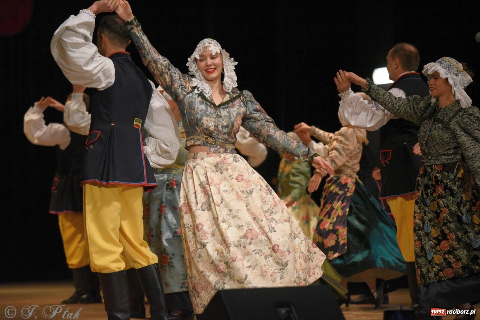 Zdjęcie w galerii na portalu naszraciborz.pl: Źródło i Patria zatańczyły dla Kubusia [FOTO i WIDEO] wiadomości z regionu