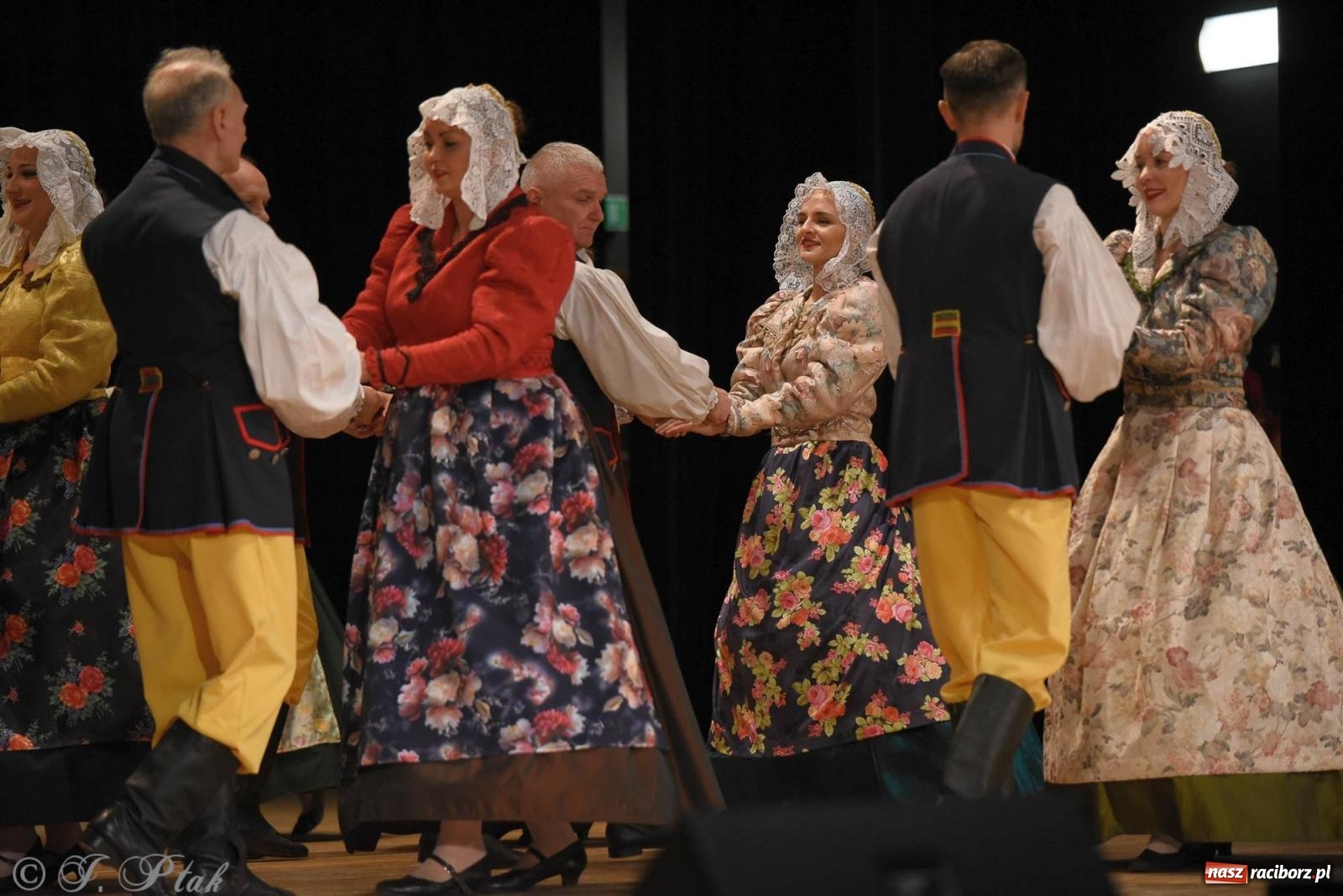 Zdjęcie w galerii na portalu naszraciborz.pl: Źródło i Patria zatańczyły dla Kubusia [FOTO i WIDEO] wiadomości z regionu