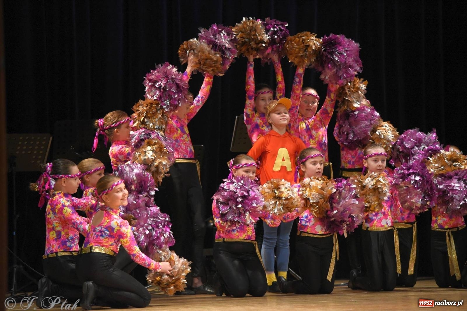Zdjęcie w galerii na portalu naszraciborz.pl: Źródło i Patria zatańczyły dla Kubusia [FOTO i WIDEO] wiadomości z regionu