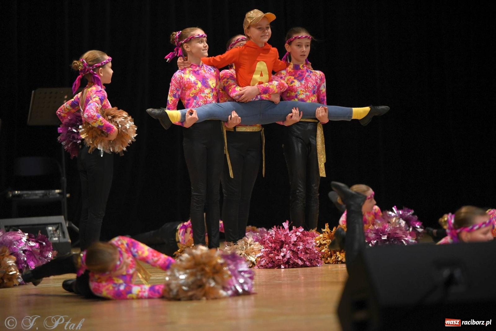 Zdjęcie w galerii na portalu naszraciborz.pl: Źródło i Patria zatańczyły dla Kubusia [FOTO i WIDEO] wiadomości z regionu