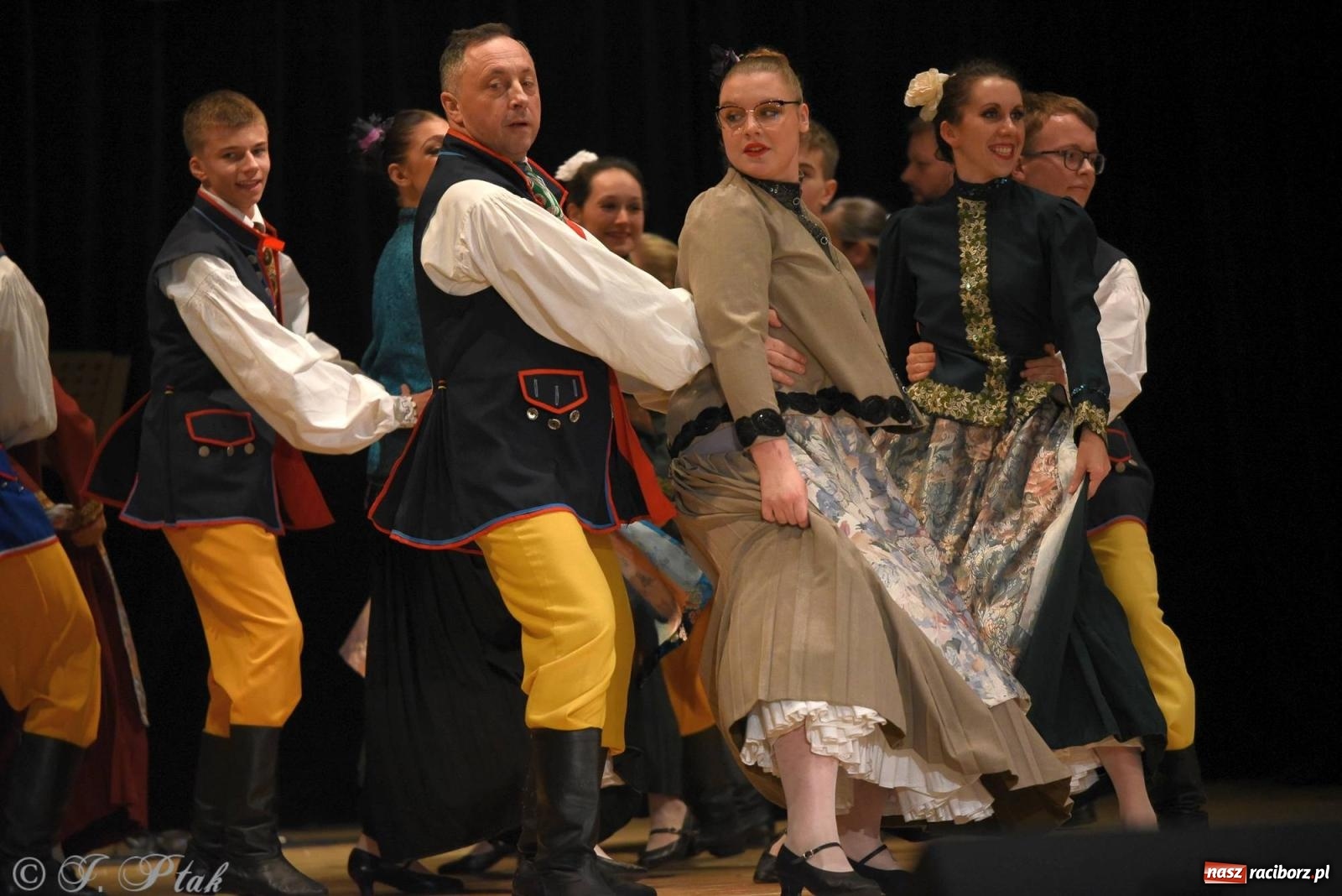 Zdjęcie w galerii na portalu naszraciborz.pl: Źródło i Patria zatańczyły dla Kubusia [FOTO i WIDEO] wiadomości z regionu