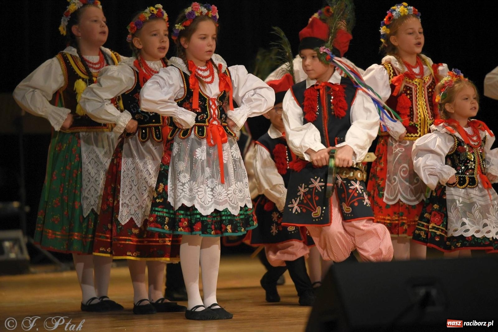 Zdjęcie w galerii na portalu naszraciborz.pl: Źródło i Patria zatańczyły dla Kubusia [FOTO i WIDEO] wiadomości z regionu