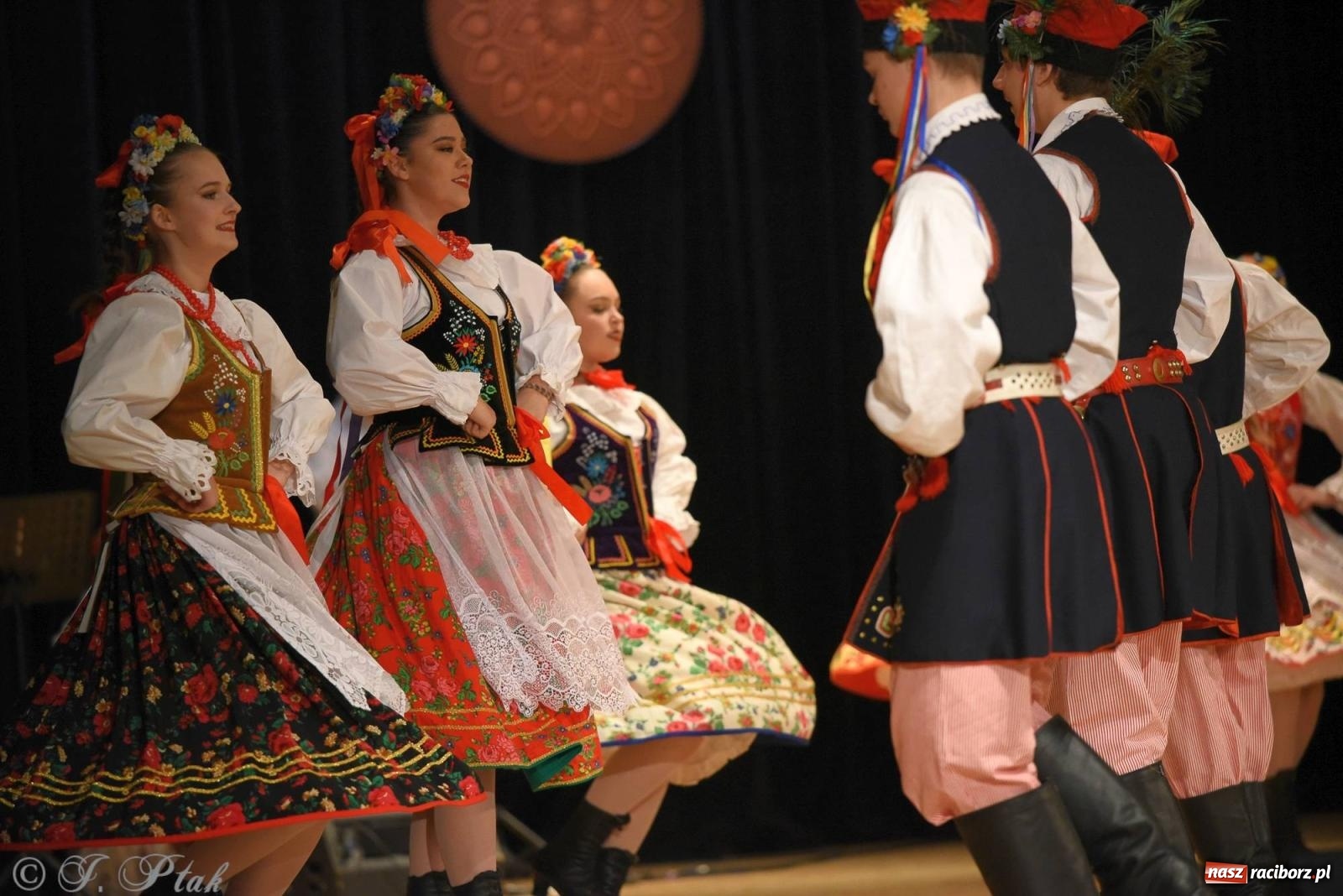 Zdjęcie w galerii na portalu naszraciborz.pl: Źródło i Patria zatańczyły dla Kubusia [FOTO i WIDEO] wiadomości z regionu