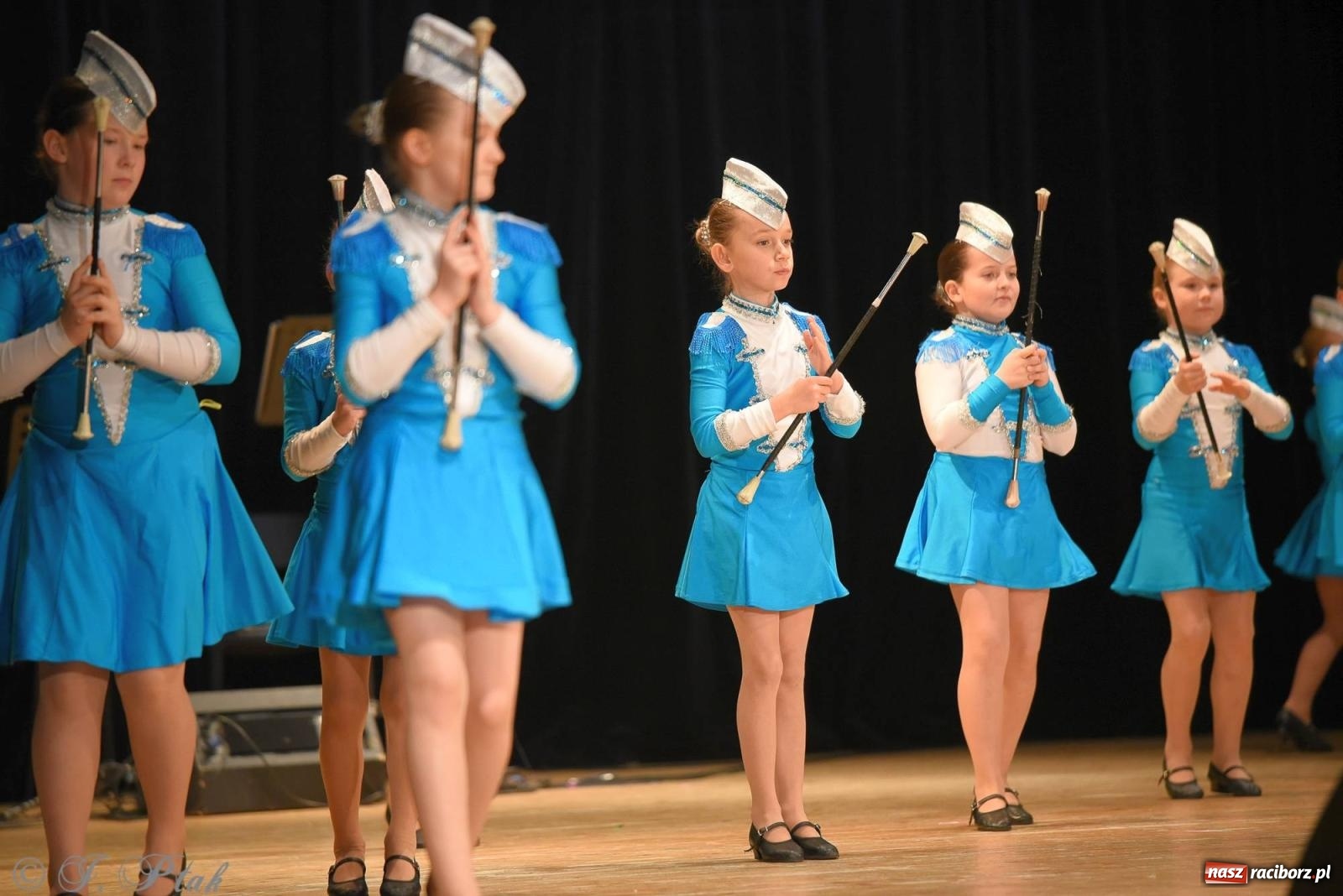 Zdjęcie w galerii na portalu naszraciborz.pl: Źródło i Patria zatańczyły dla Kubusia [FOTO i WIDEO] wiadomości z regionu