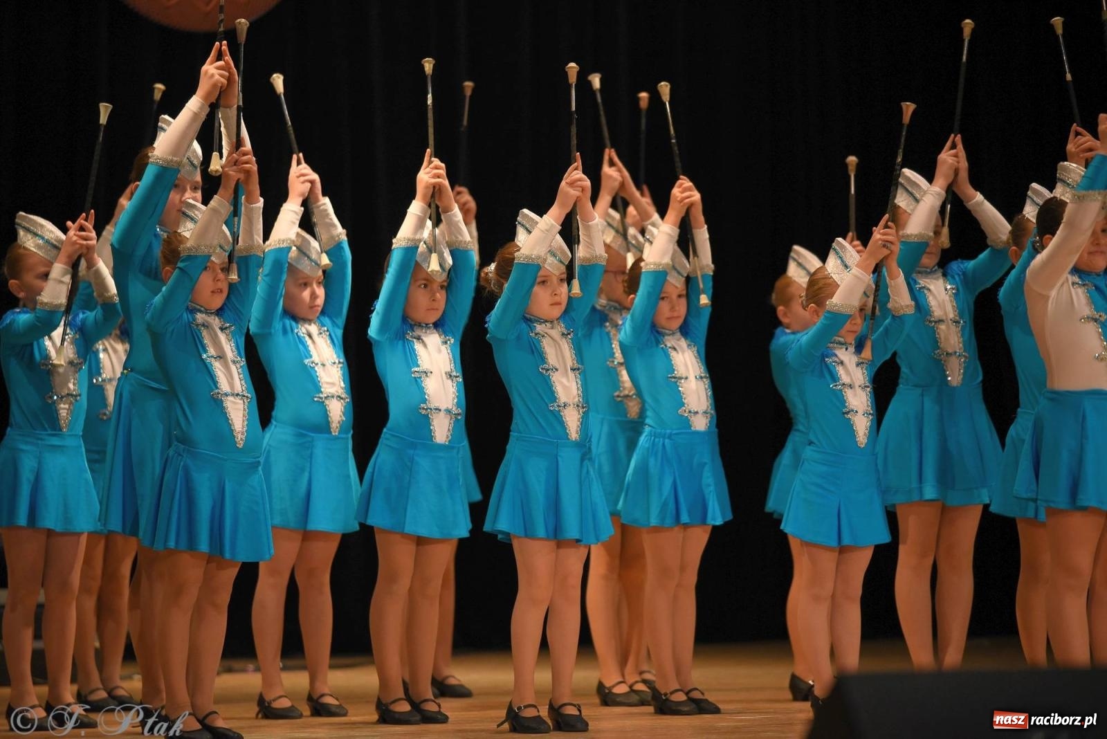 Zdjęcie w galerii na portalu naszraciborz.pl: Źródło i Patria zatańczyły dla Kubusia [FOTO i WIDEO] wiadomości z regionu