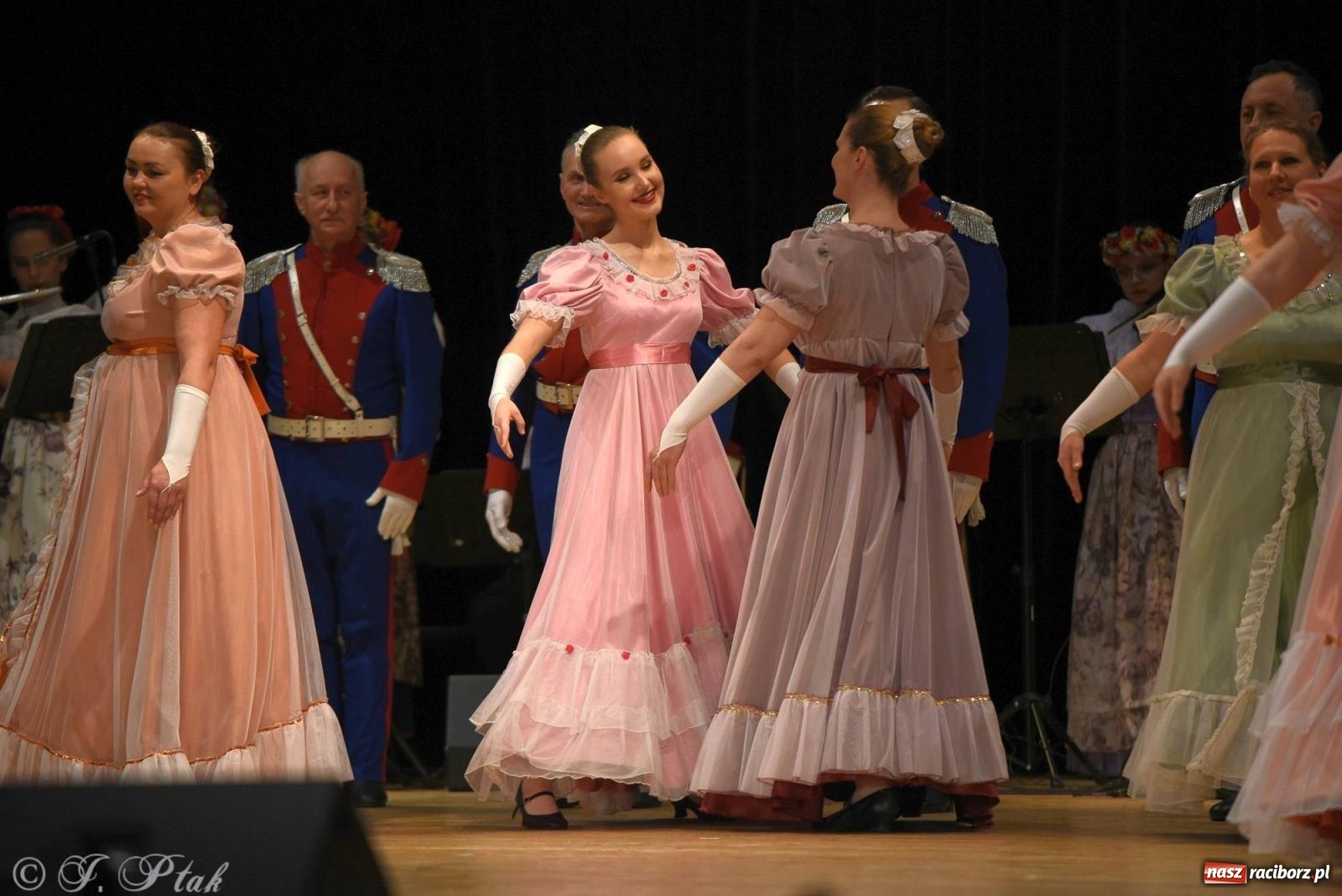 Zdjęcie w galerii na portalu naszraciborz.pl: Źródło i Patria zatańczyły dla Kubusia [FOTO i WIDEO] wiadomości z regionu