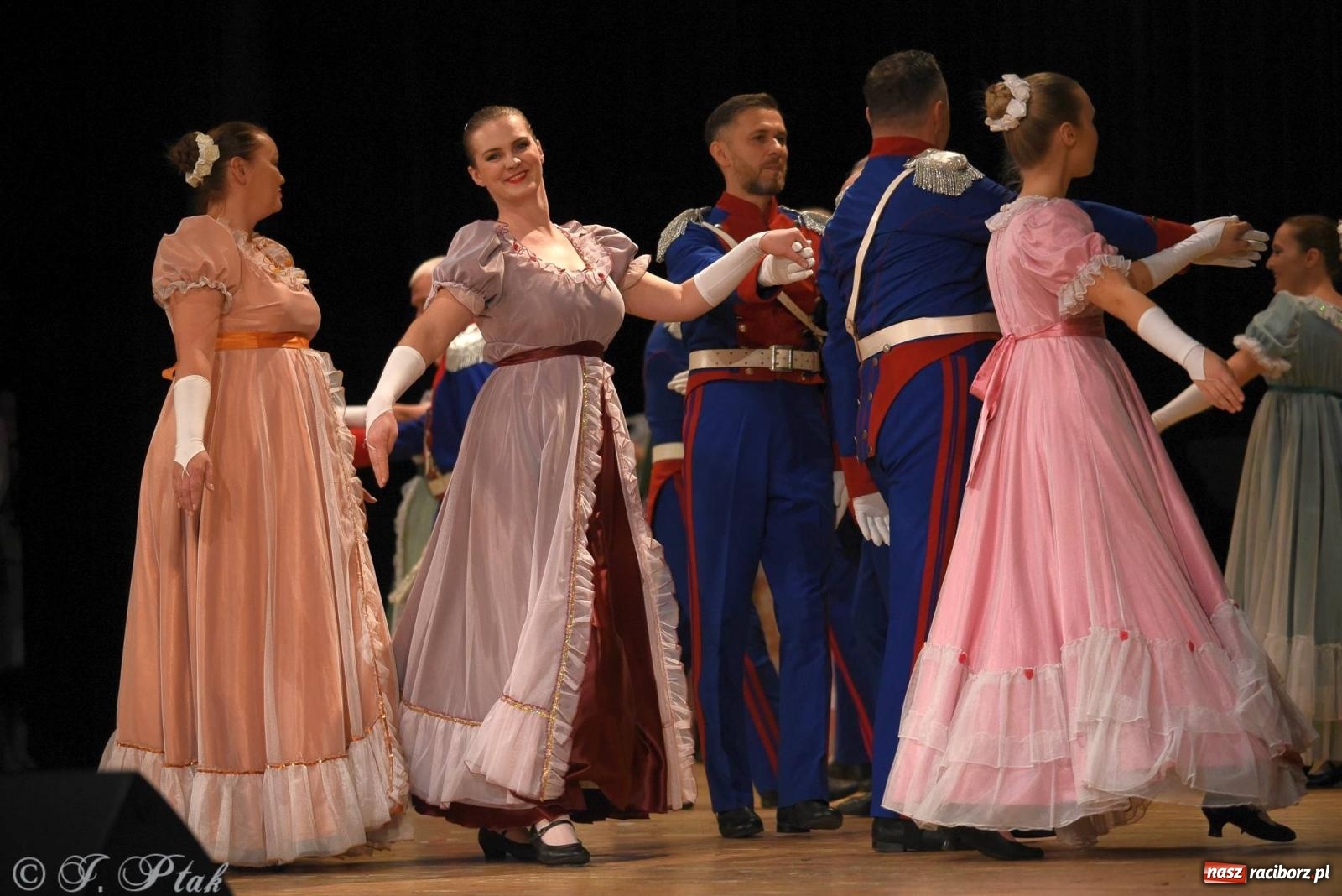 Zdjęcie w galerii na portalu naszraciborz.pl: Źródło i Patria zatańczyły dla Kubusia [FOTO i WIDEO] wiadomości z regionu