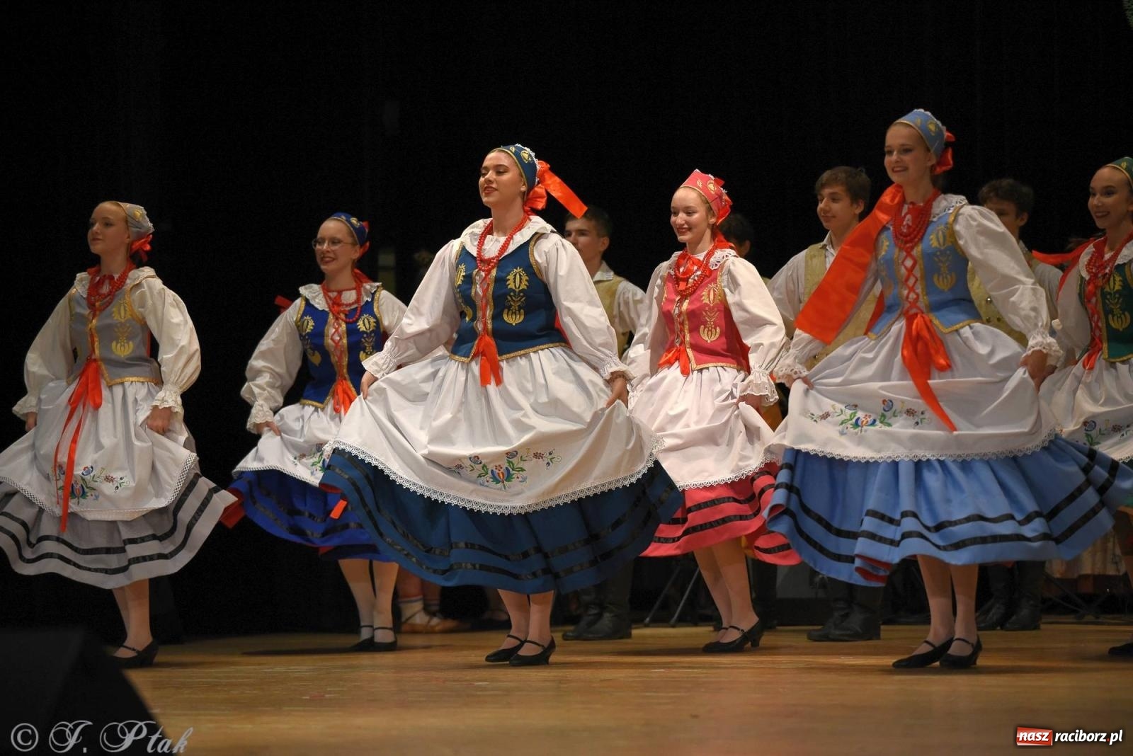 Zdjęcie w galerii na portalu naszraciborz.pl: Źródło i Patria zatańczyły dla Kubusia [FOTO i WIDEO] wiadomości z regionu
