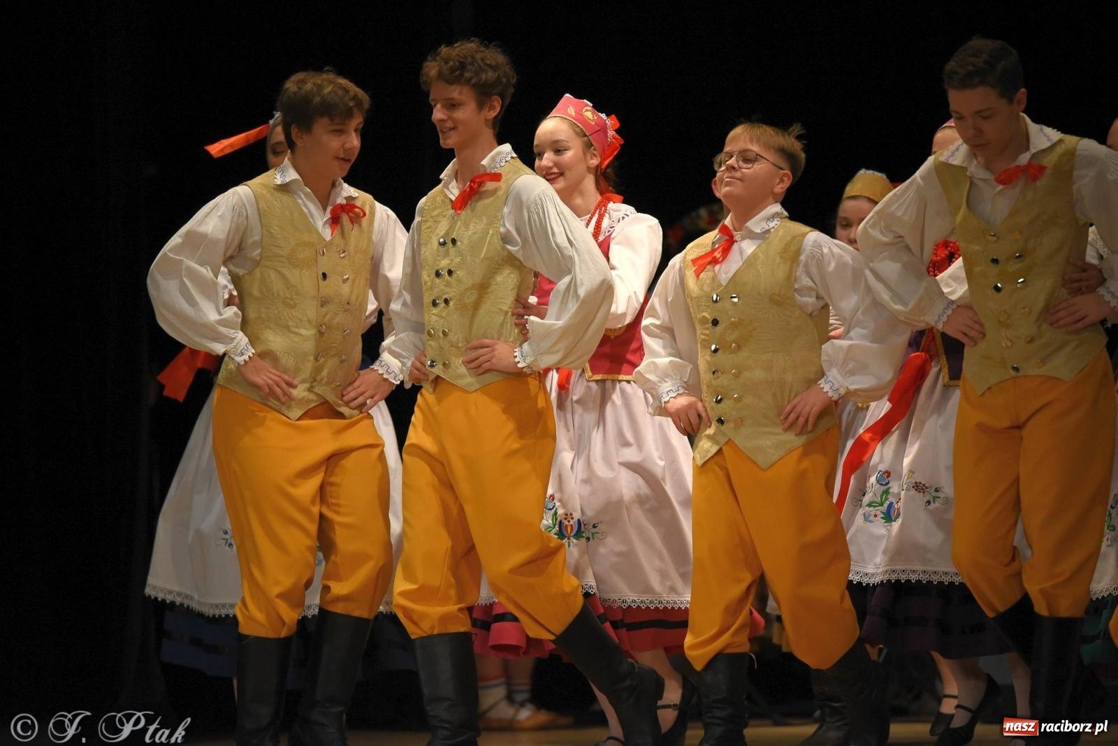 Zdjęcie w galerii na portalu naszraciborz.pl: Źródło i Patria zatańczyły dla Kubusia [FOTO i WIDEO] wiadomości z regionu