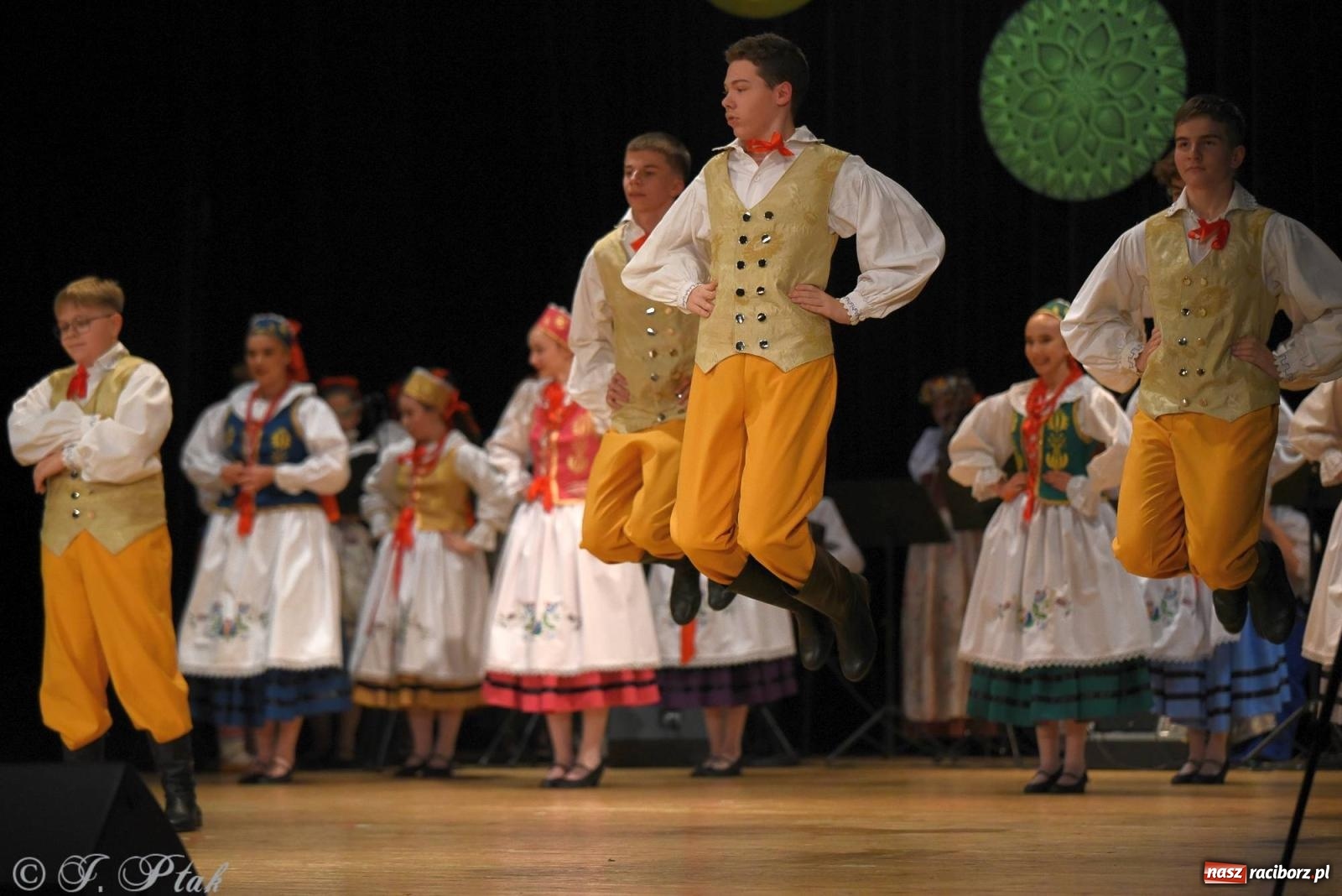 Zdjęcie w galerii na portalu naszraciborz.pl: Źródło i Patria zatańczyły dla Kubusia [FOTO i WIDEO] wiadomości z regionu