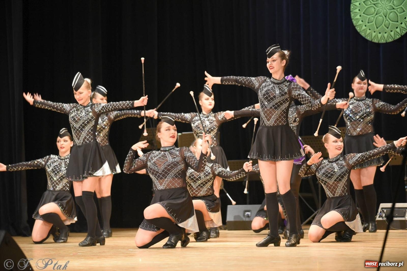 Zdjęcie w galerii na portalu naszraciborz.pl: Źródło i Patria zatańczyły dla Kubusia [FOTO i WIDEO] wiadomości z regionu