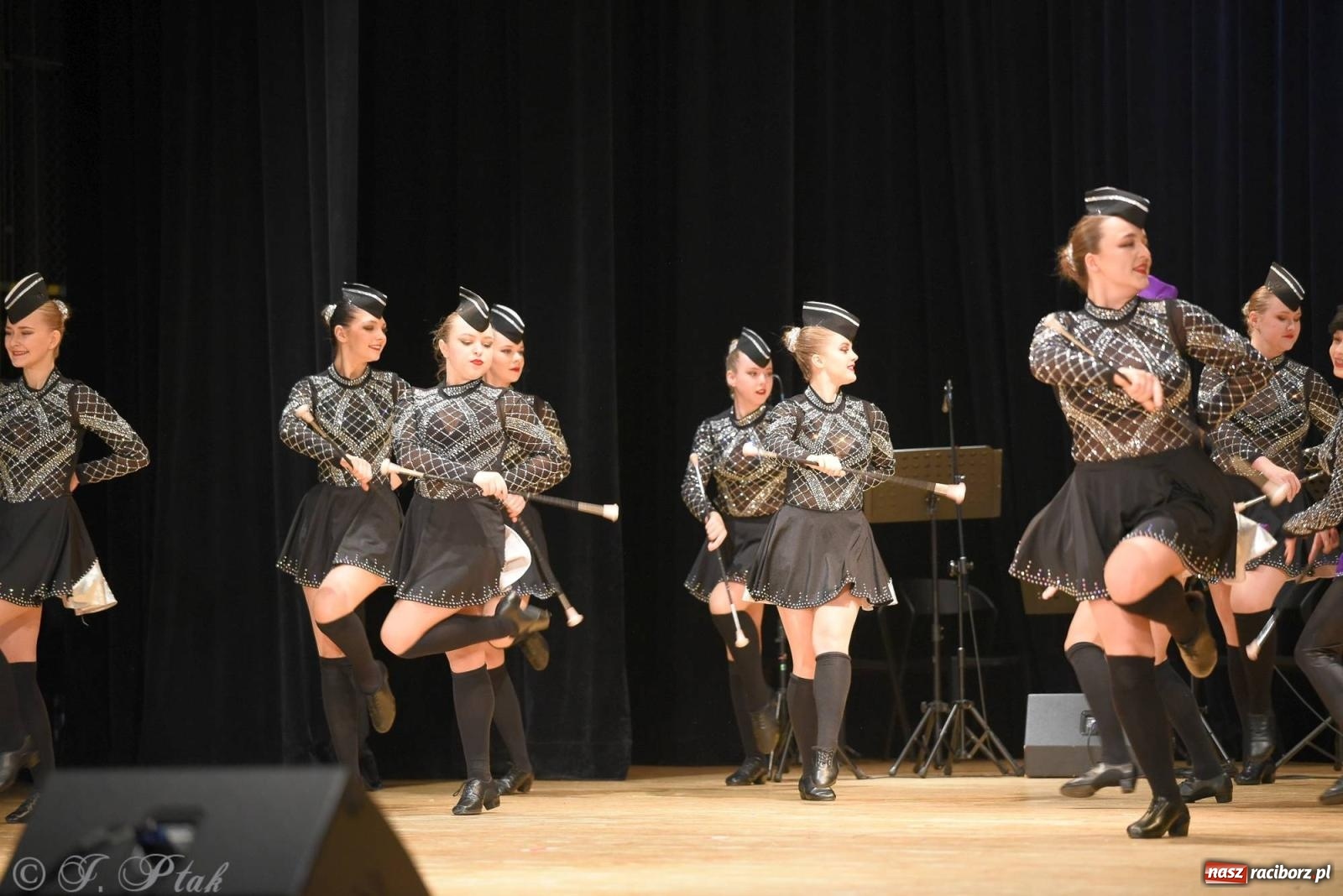 Zdjęcie w galerii na portalu naszraciborz.pl: Źródło i Patria zatańczyły dla Kubusia [FOTO i WIDEO] wiadomości z regionu