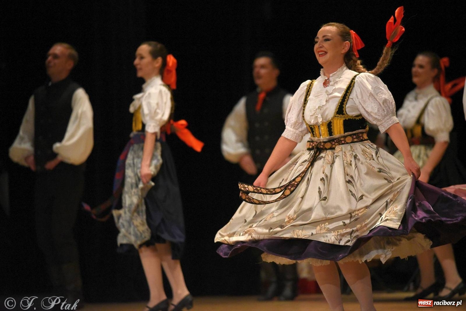 Zdjęcie w galerii na portalu naszraciborz.pl: Źródło i Patria zatańczyły dla Kubusia [FOTO i WIDEO] wiadomości z regionu