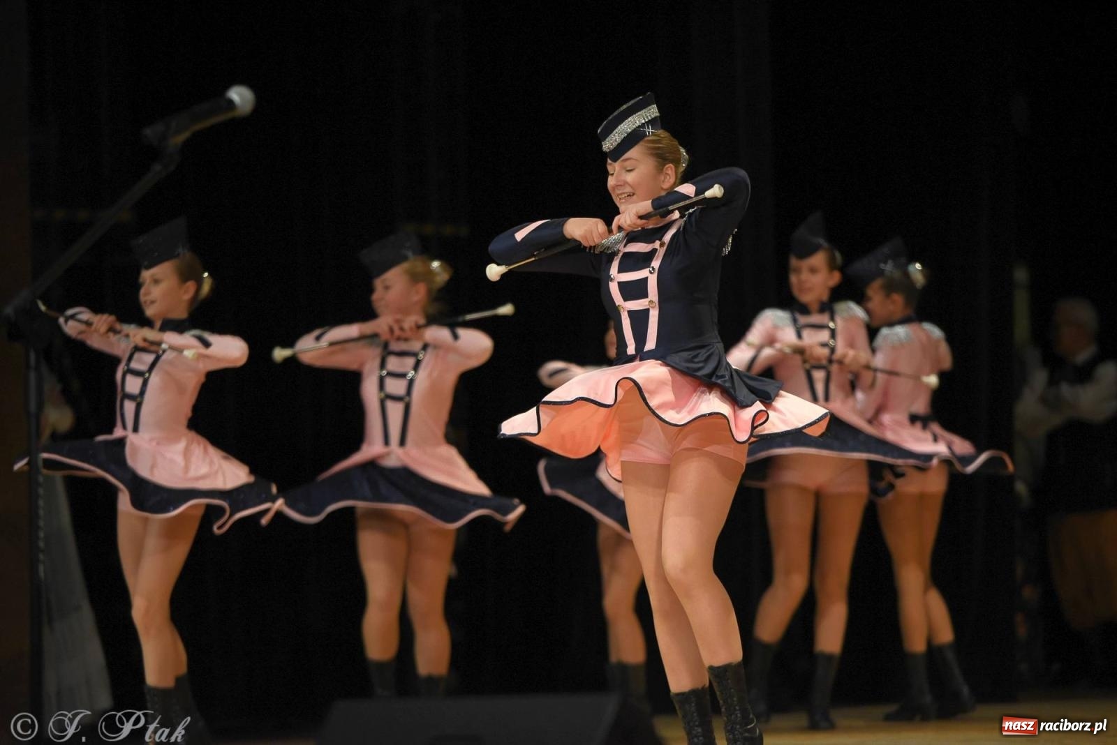 Zdjęcie w galerii na portalu naszraciborz.pl: Źródło i Patria zatańczyły dla Kubusia [FOTO i WIDEO] wiadomości z regionu