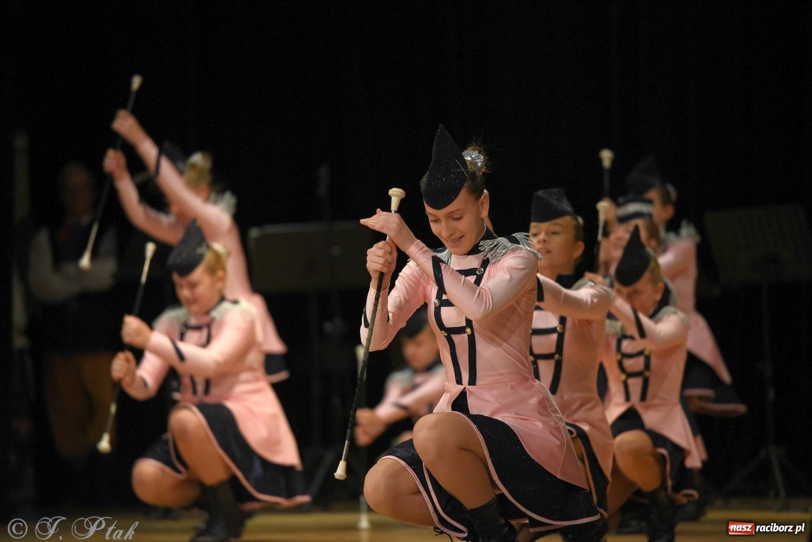 Zdjęcie w galerii na portalu naszraciborz.pl: Źródło i Patria zatańczyły dla Kubusia [FOTO i WIDEO] wiadomości z regionu