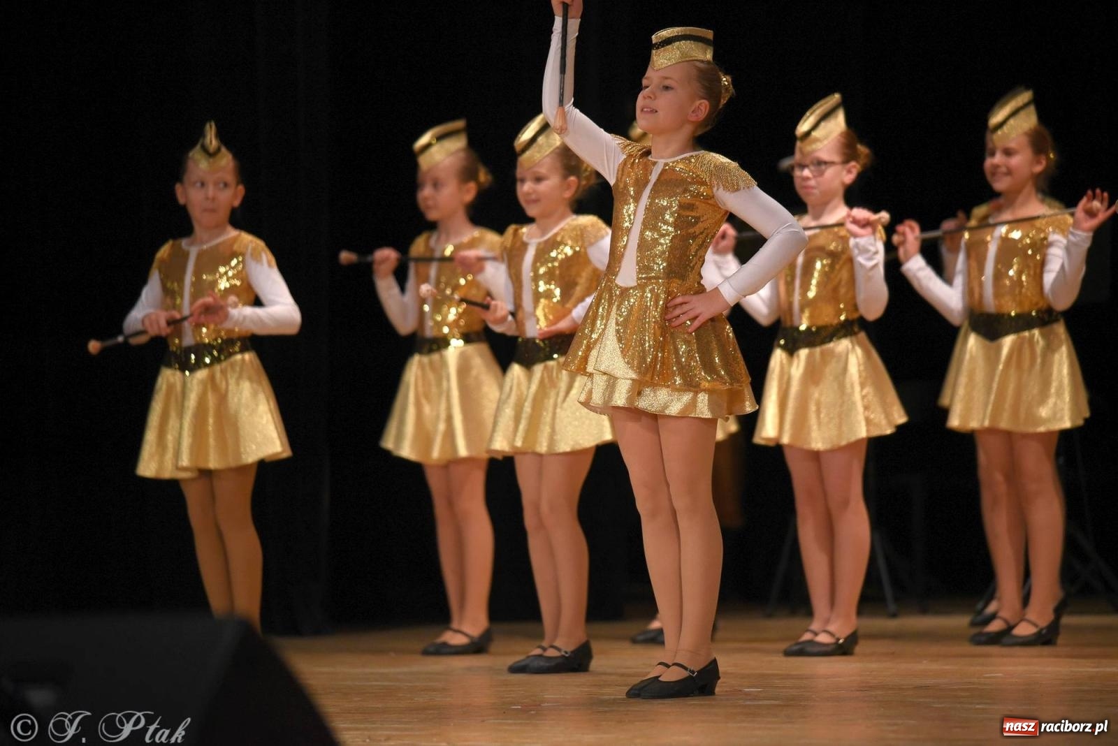Zdjęcie w galerii na portalu naszraciborz.pl: Źródło i Patria zatańczyły dla Kubusia [FOTO i WIDEO] wiadomości z regionu