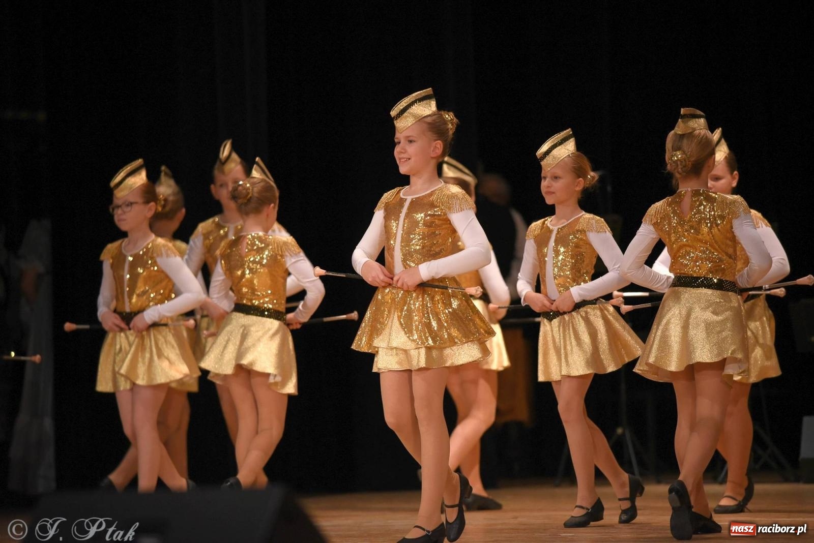 Zdjęcie w galerii na portalu naszraciborz.pl: Źródło i Patria zatańczyły dla Kubusia [FOTO i WIDEO] wiadomości z regionu