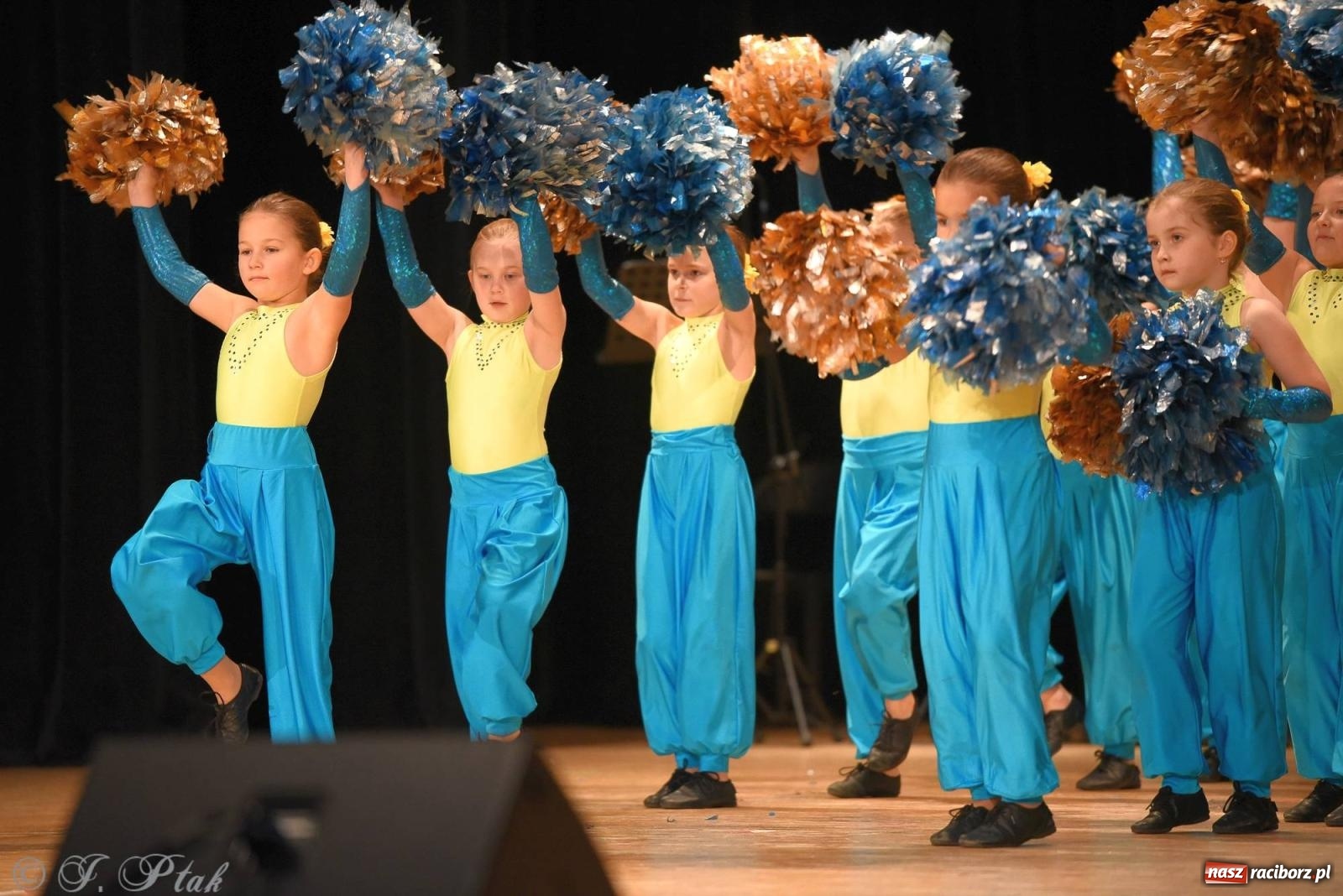 Zdjęcie w galerii na portalu naszraciborz.pl: Źródło i Patria zatańczyły dla Kubusia [FOTO i WIDEO] wiadomości z regionu