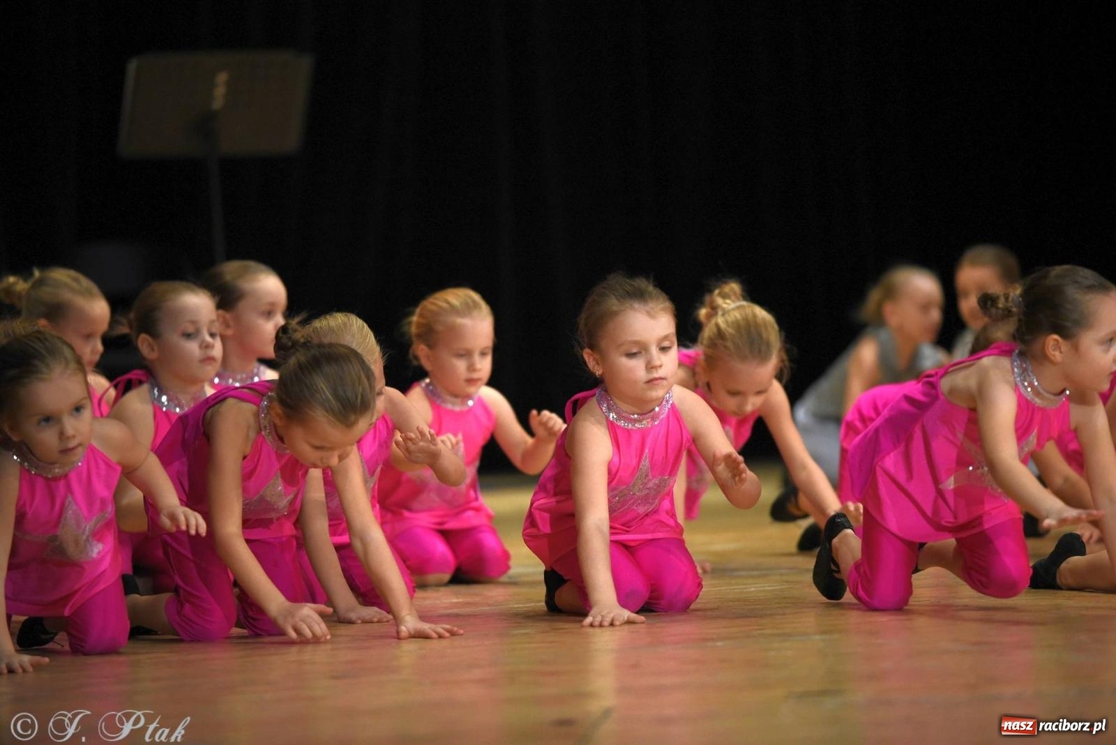 Zdjęcie w galerii na portalu naszraciborz.pl: Źródło i Patria zatańczyły dla Kubusia [FOTO i WIDEO] wiadomości z regionu