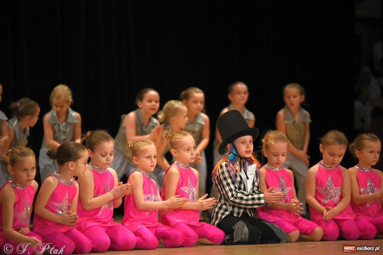 Zdjęcie w galerii na portalu naszraciborz.pl: Źródło i Patria zatańczyły dla Kubusia [FOTO i WIDEO] wiadomości z regionu