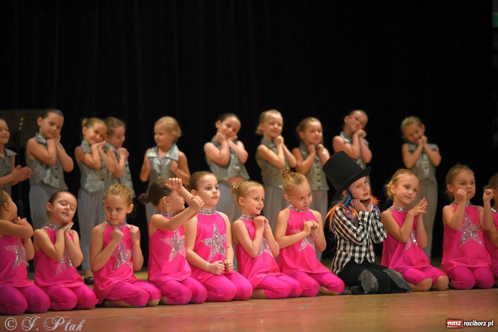 Zdjęcie w galerii na portalu naszraciborz.pl: Źródło i Patria zatańczyły dla Kubusia [FOTO i WIDEO] wiadomości z regionu