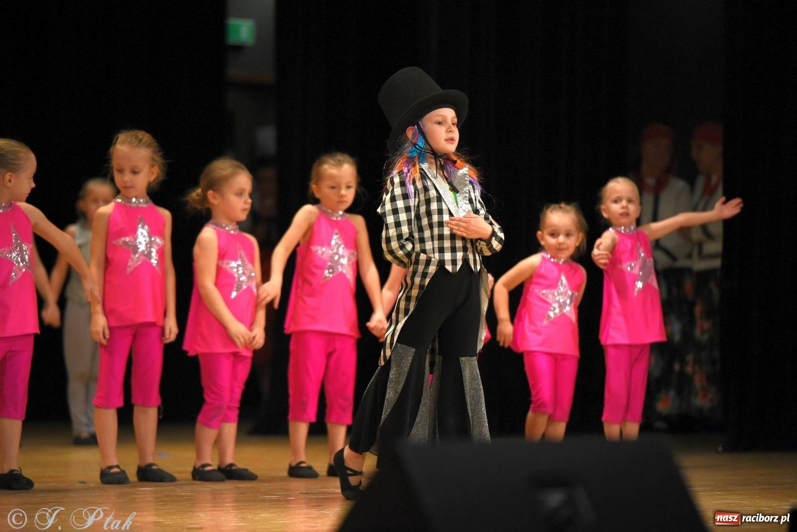 Zdjęcie w galerii na portalu naszraciborz.pl: Źródło i Patria zatańczyły dla Kubusia [FOTO i WIDEO] wiadomości z regionu
