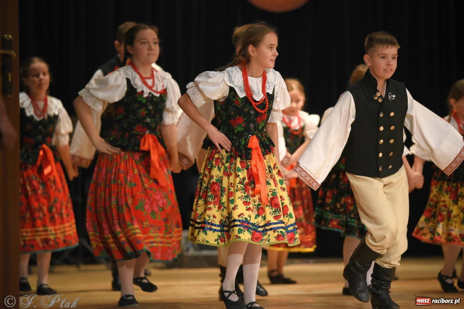 Zdjęcie w galerii na portalu naszraciborz.pl: Źródło i Patria zatańczyły dla Kubusia [FOTO i WIDEO] wiadomości z regionu