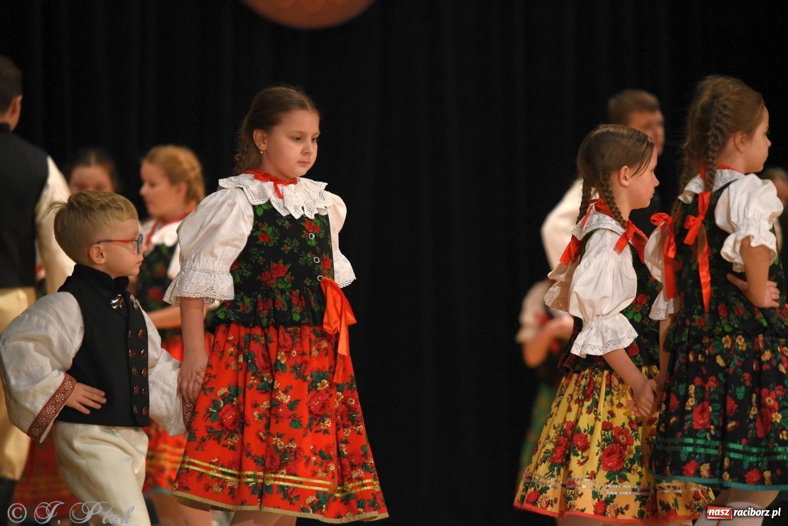 Zdjęcie w galerii na portalu naszraciborz.pl: Źródło i Patria zatańczyły dla Kubusia [FOTO i WIDEO] wiadomości z regionu