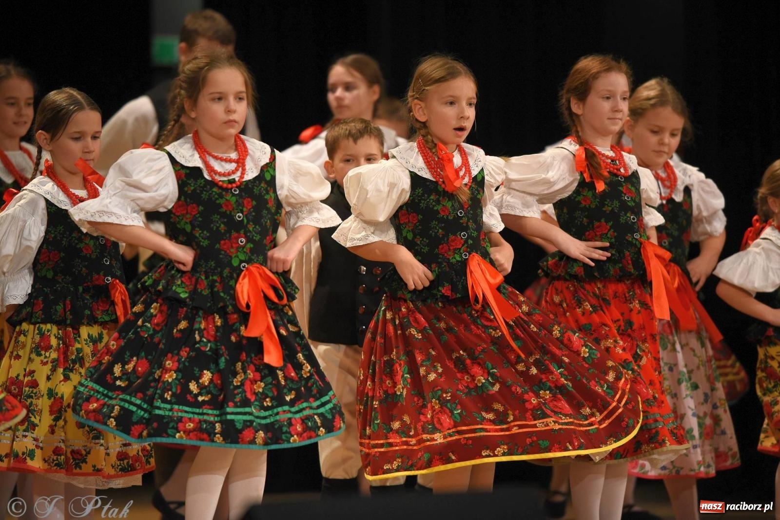 Zdjęcie w galerii na portalu naszraciborz.pl: Źródło i Patria zatańczyły dla Kubusia [FOTO i WIDEO] wiadomości z regionu