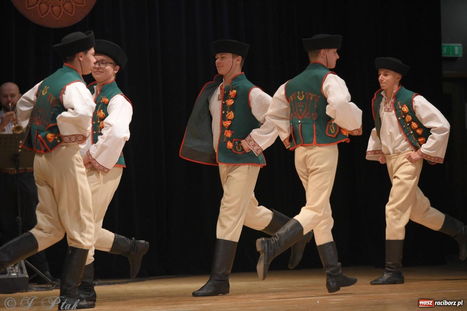 Zdjęcie w galerii na portalu naszraciborz.pl: Źródło i Patria zatańczyły dla Kubusia [FOTO i WIDEO] wiadomości z regionu