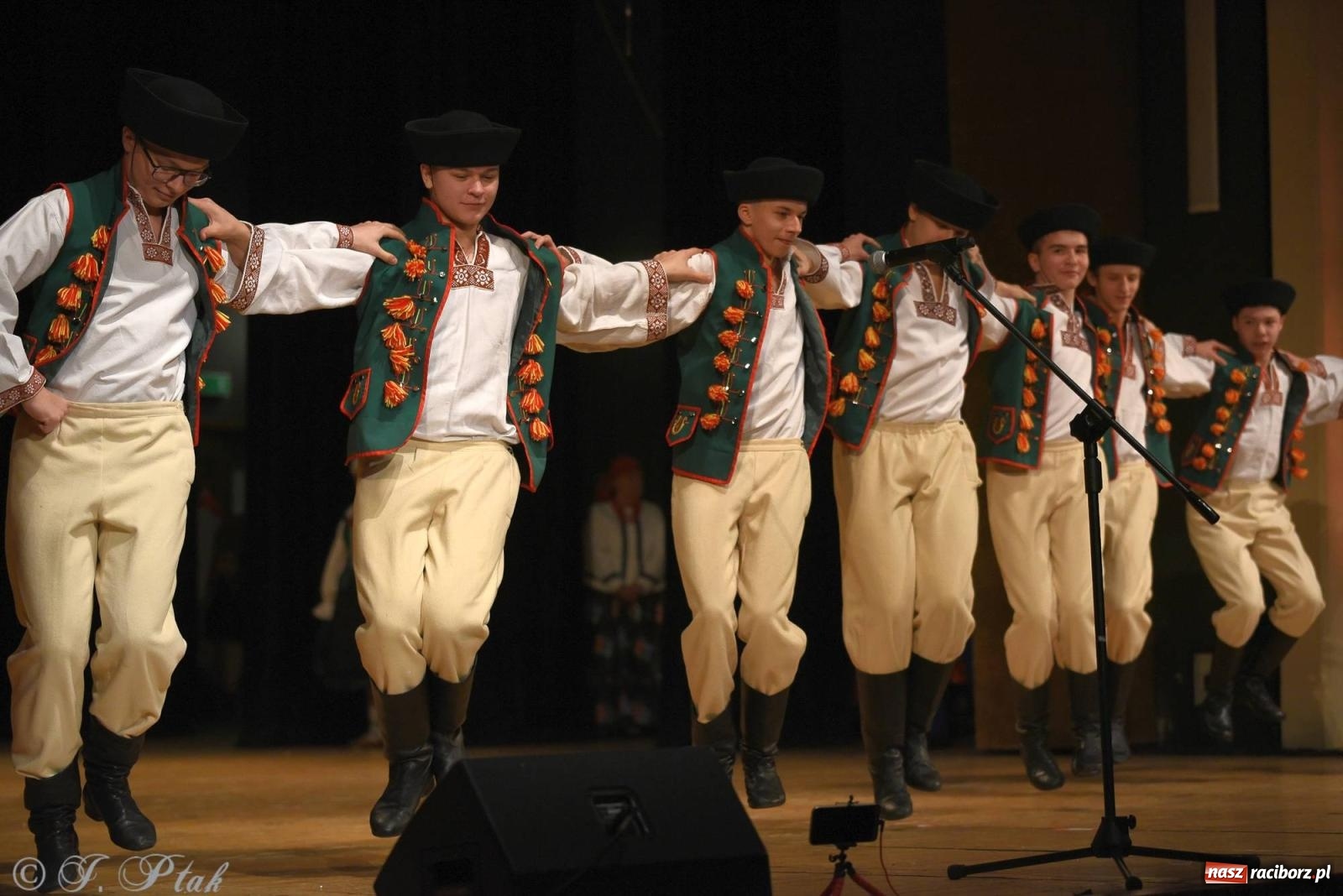 Zdjęcie w galerii na portalu naszraciborz.pl: Źródło i Patria zatańczyły dla Kubusia [FOTO i WIDEO] wiadomości z regionu