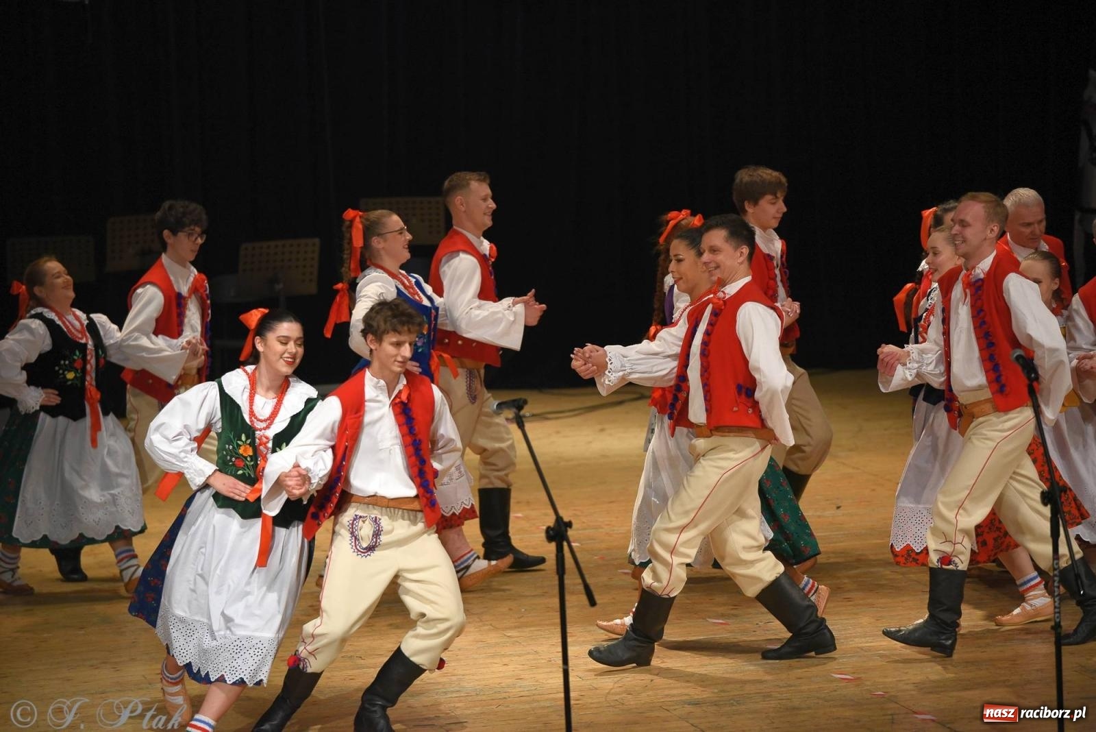 Zdjęcie w galerii na portalu naszraciborz.pl: Źródło i Patria zatańczyły dla Kubusia [FOTO i WIDEO] wiadomości z regionu