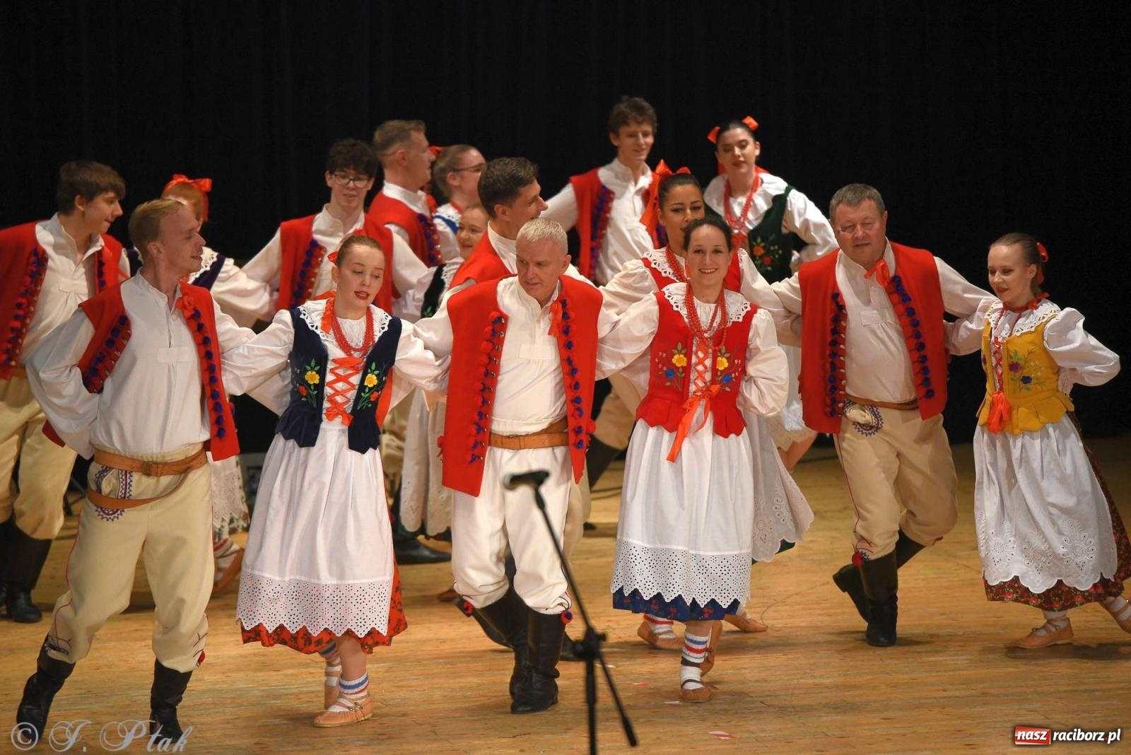 Zdjęcie w galerii na portalu naszraciborz.pl: Źródło i Patria zatańczyły dla Kubusia [FOTO i WIDEO] wiadomości z regionu