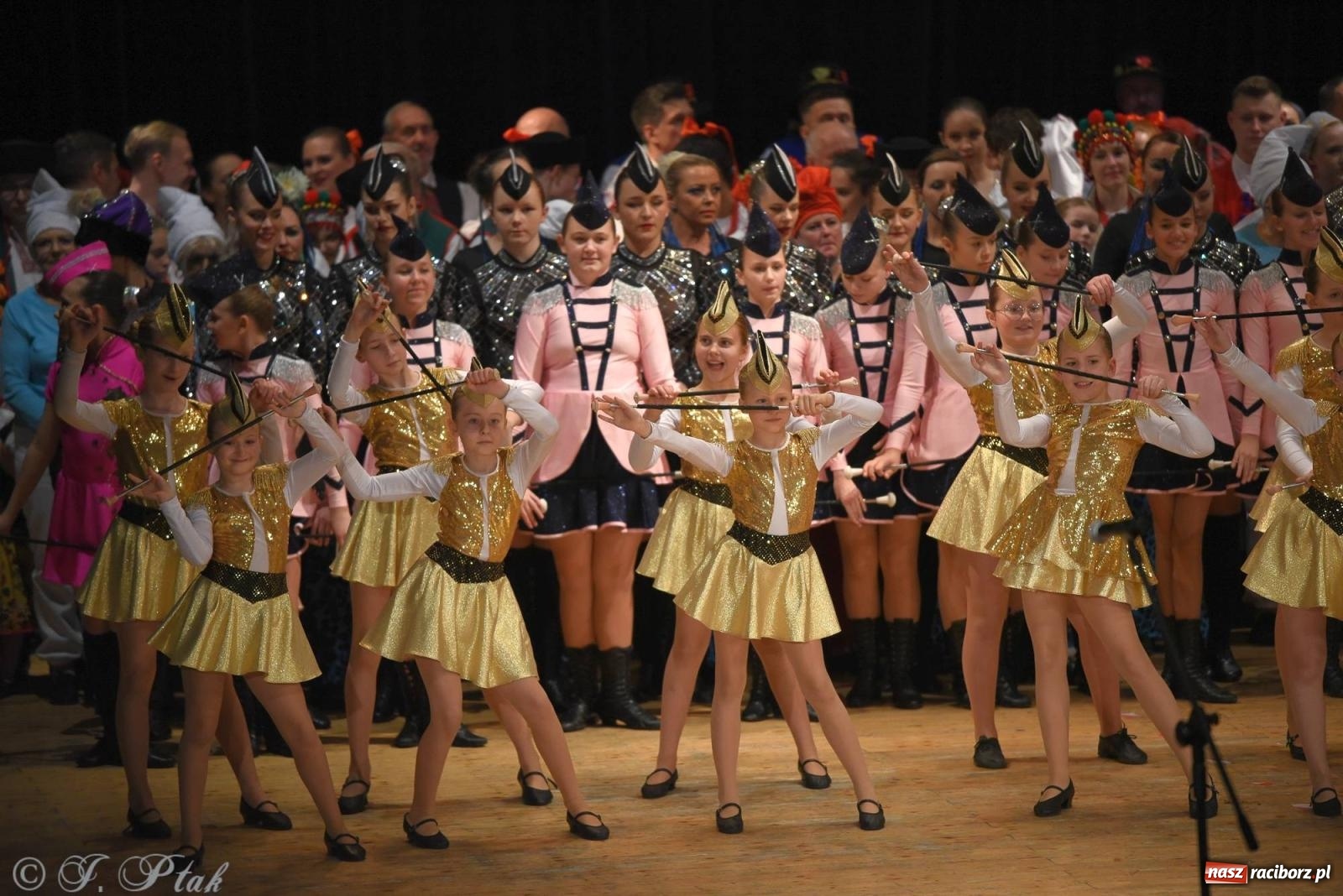 Zdjęcie w galerii na portalu naszraciborz.pl: Źródło i Patria zatańczyły dla Kubusia [FOTO i WIDEO] wiadomości z regionu
