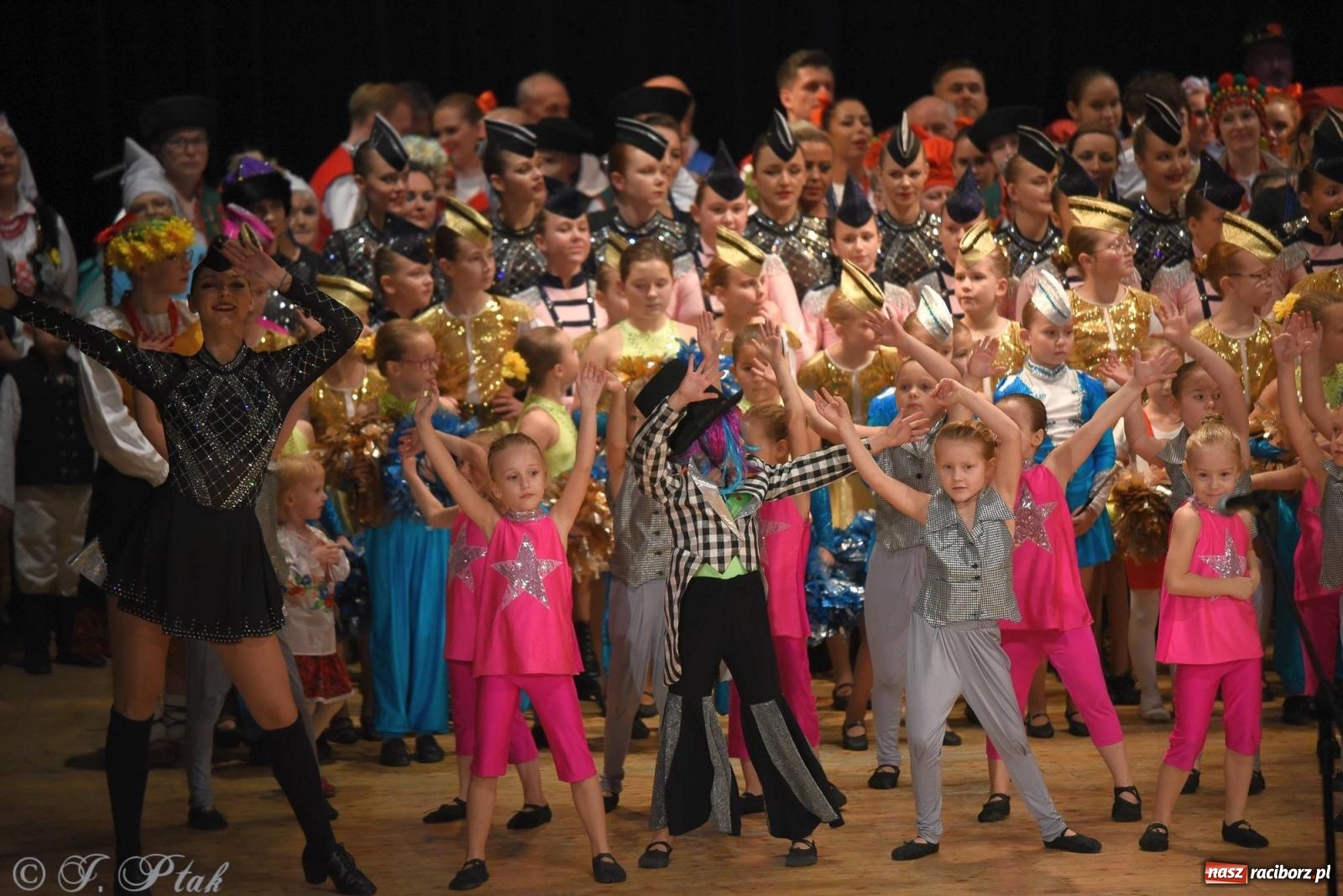 Zdjęcie w galerii na portalu naszraciborz.pl: Źródło i Patria zatańczyły dla Kubusia [FOTO i WIDEO] wiadomości z regionu