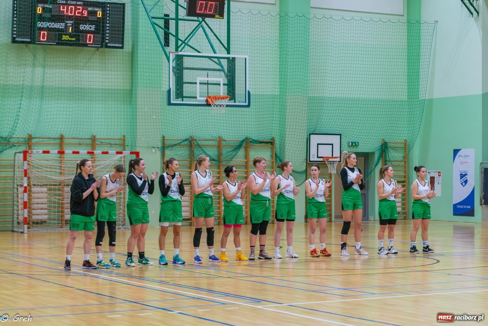 Zdjęcie w galerii na portalu naszraciborz.pl: Koszykówka. Walka do ostatniej syreny. Lider odrobinę lepszy [FOTO i WIDEO] wiadomości z regionu