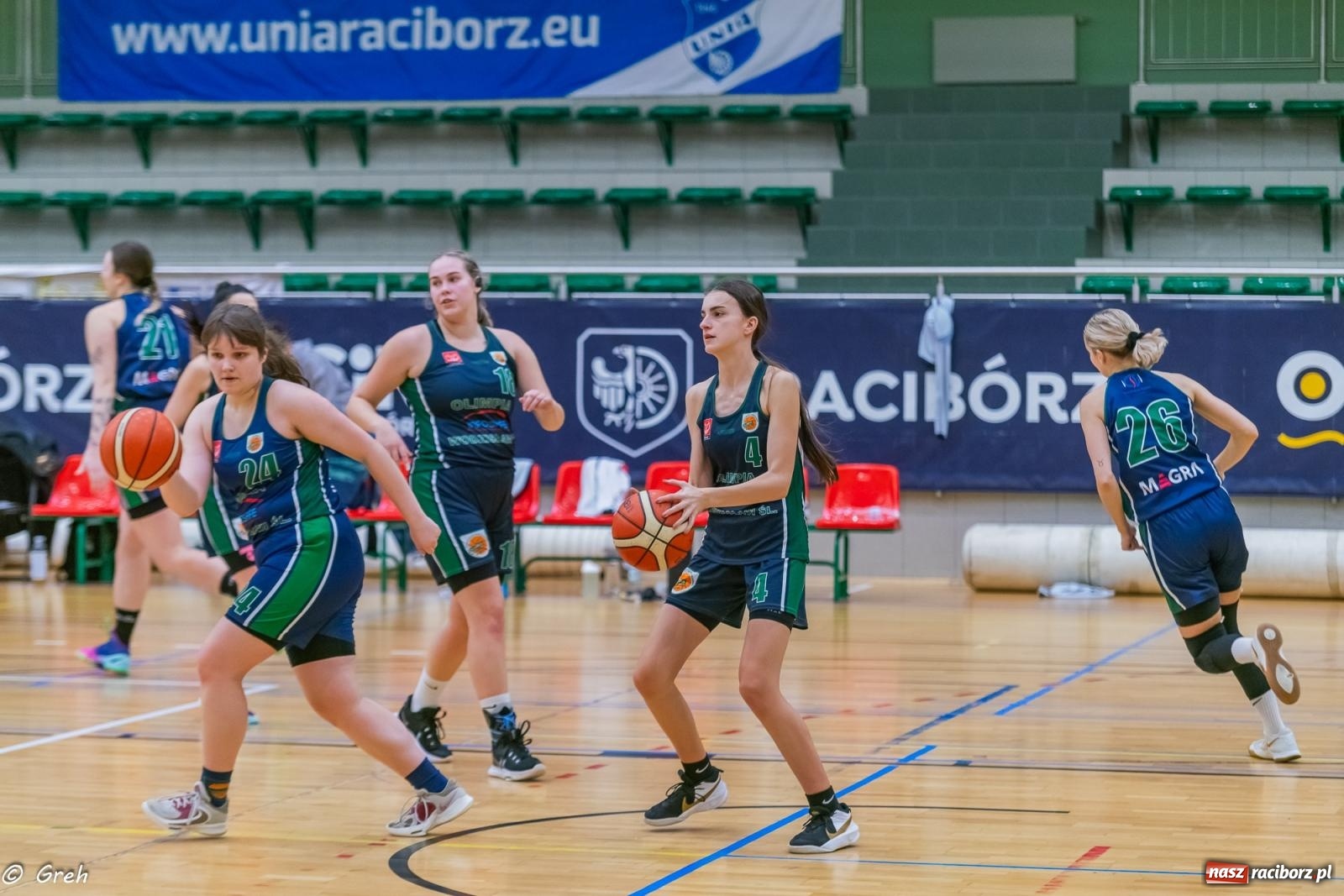 Zdjęcie w galerii na portalu naszraciborz.pl: Koszykówka. Walka do ostatniej syreny. Lider odrobinę lepszy [FOTO i WIDEO] wiadomości z regionu
