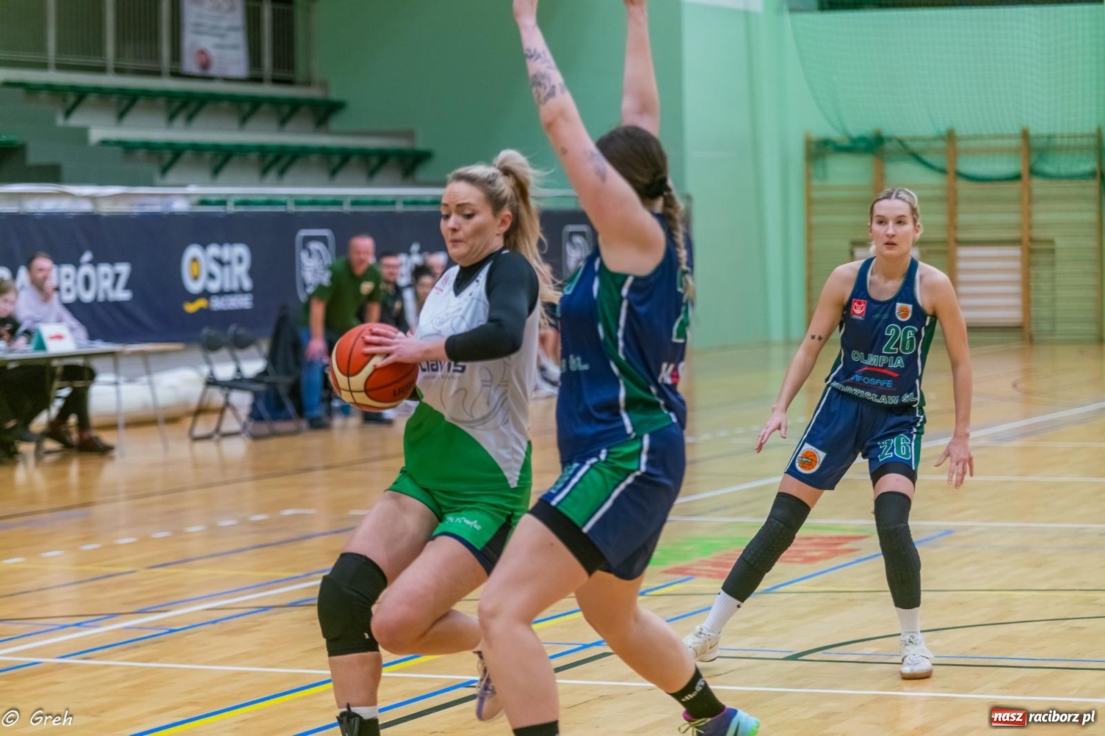 Zdjęcie w galerii na portalu naszraciborz.pl: Koszykówka. Walka do ostatniej syreny. Lider odrobinę lepszy [FOTO i WIDEO] wiadomości z regionu
