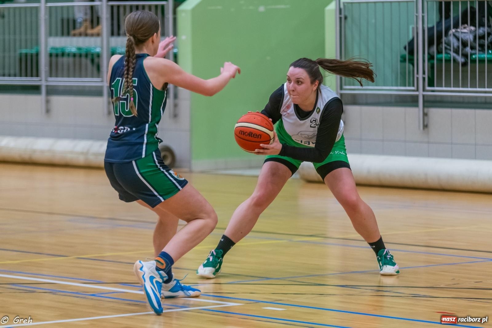 Zdjęcie w galerii na portalu naszraciborz.pl: Koszykówka. Walka do ostatniej syreny. Lider odrobinę lepszy [FOTO i WIDEO] wiadomości z regionu