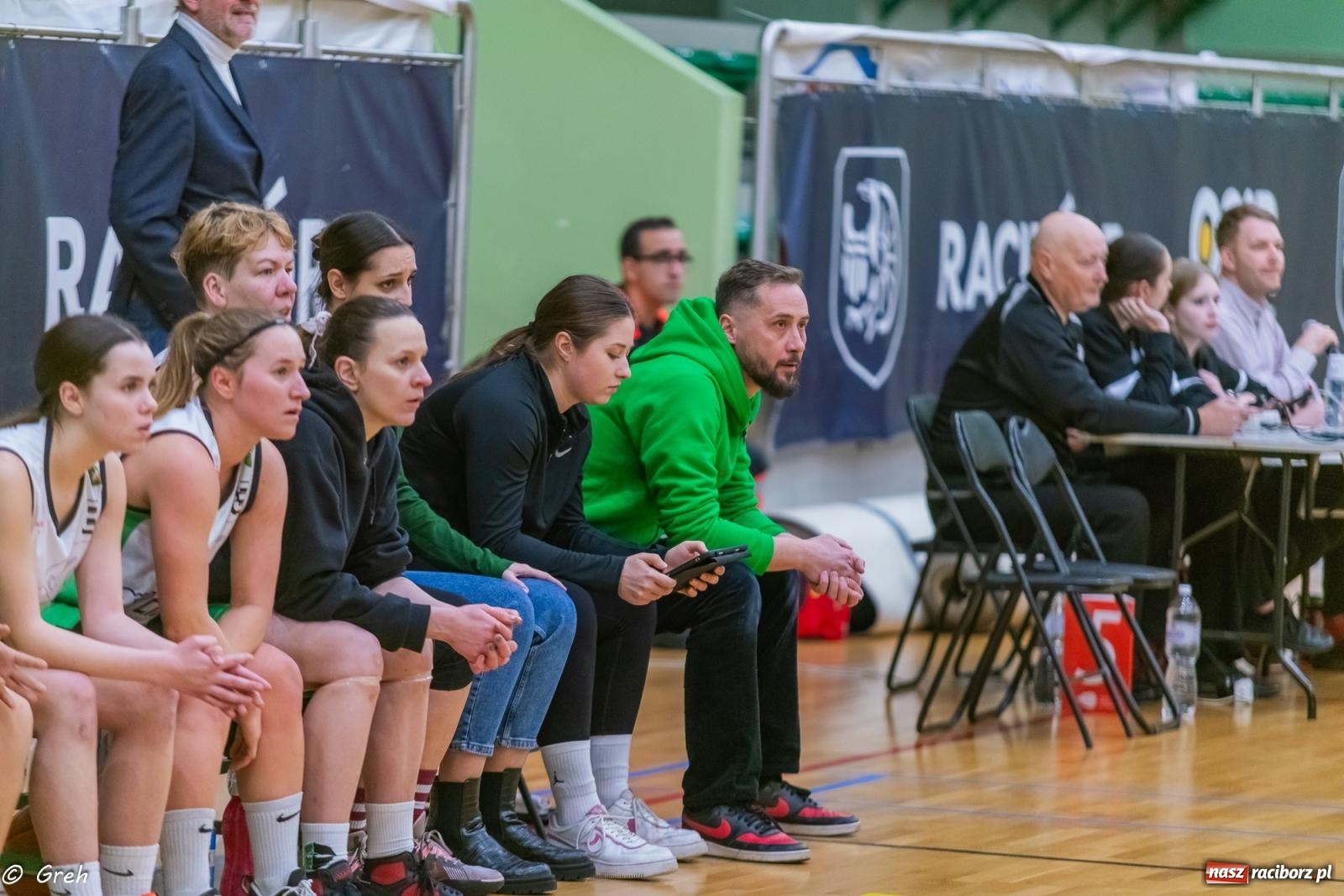 Zdjęcie w galerii na portalu naszraciborz.pl: Koszykówka. Walka do ostatniej syreny. Lider odrobinę lepszy [FOTO i WIDEO] wiadomości z regionu
