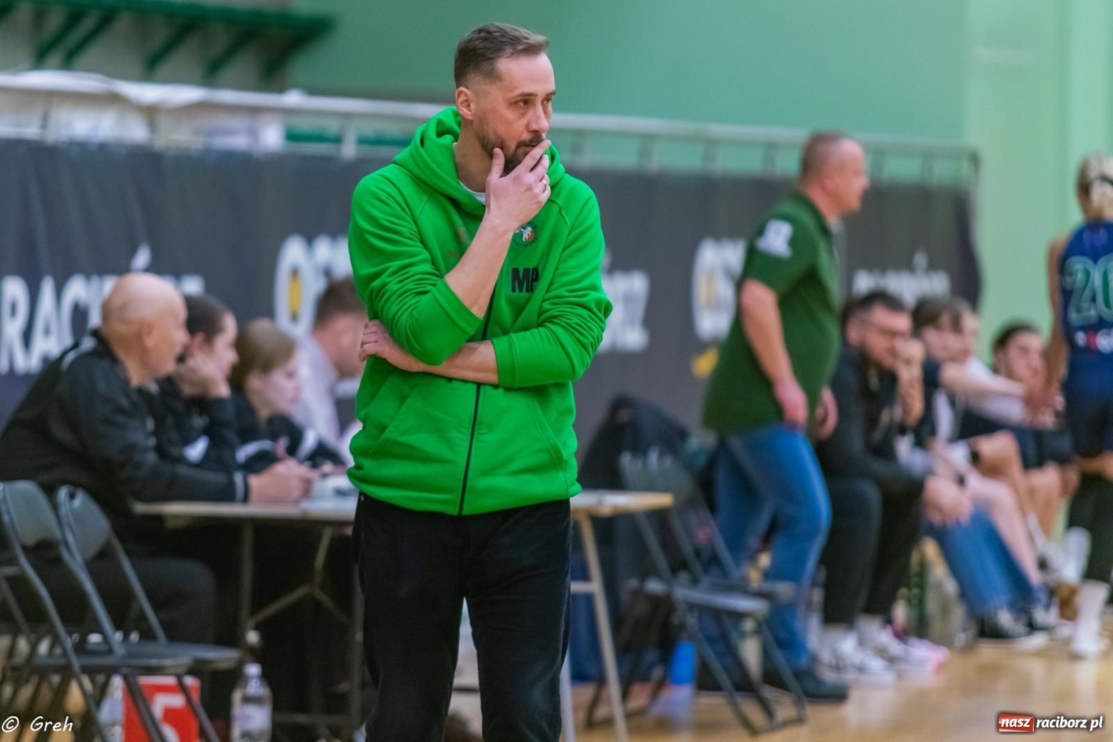 Zdjęcie w galerii na portalu naszraciborz.pl: Koszykówka. Walka do ostatniej syreny. Lider odrobinę lepszy [FOTO i WIDEO] wiadomości z regionu