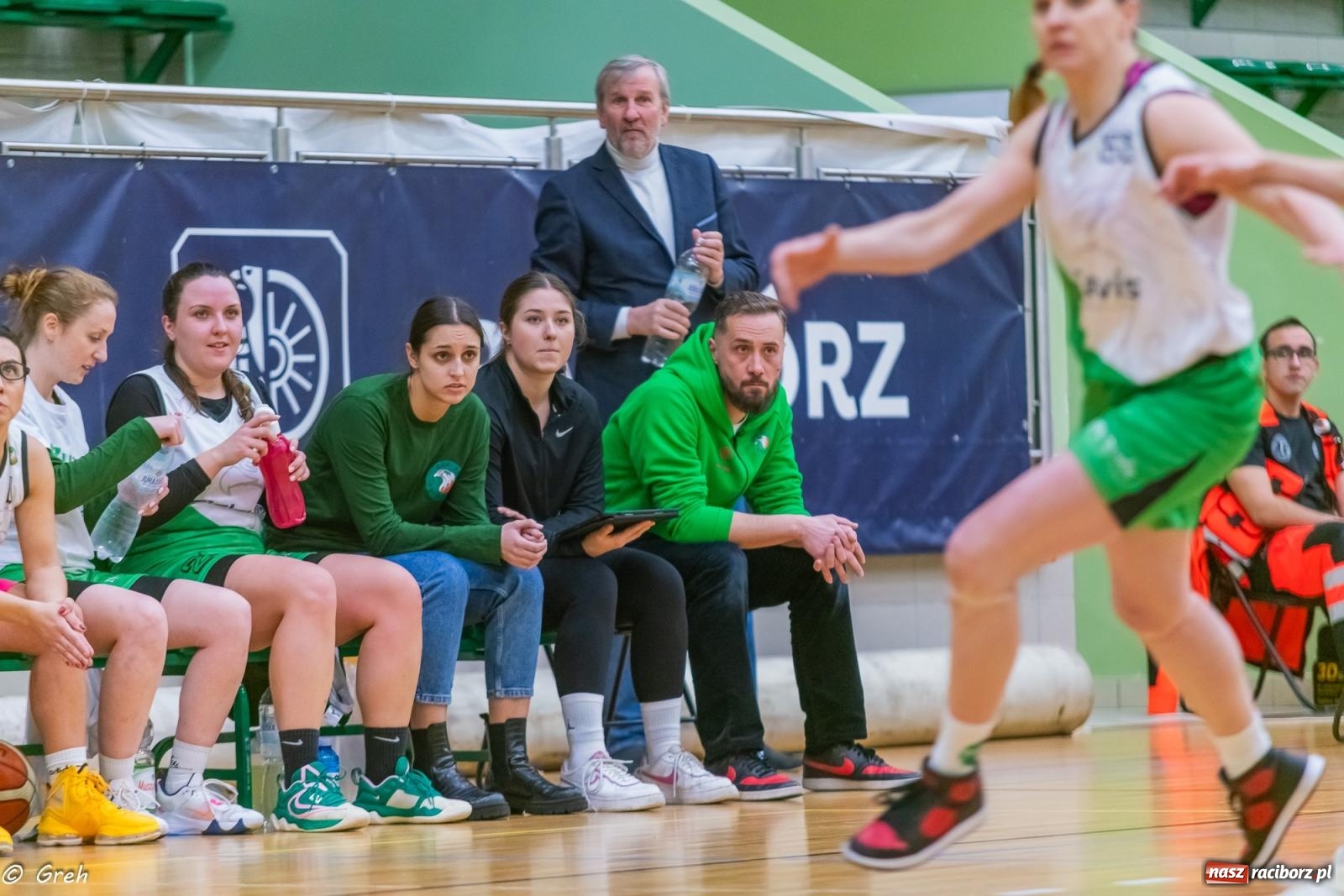 Zdjęcie w galerii na portalu naszraciborz.pl: Koszykówka. Walka do ostatniej syreny. Lider odrobinę lepszy [FOTO i WIDEO] wiadomości z regionu