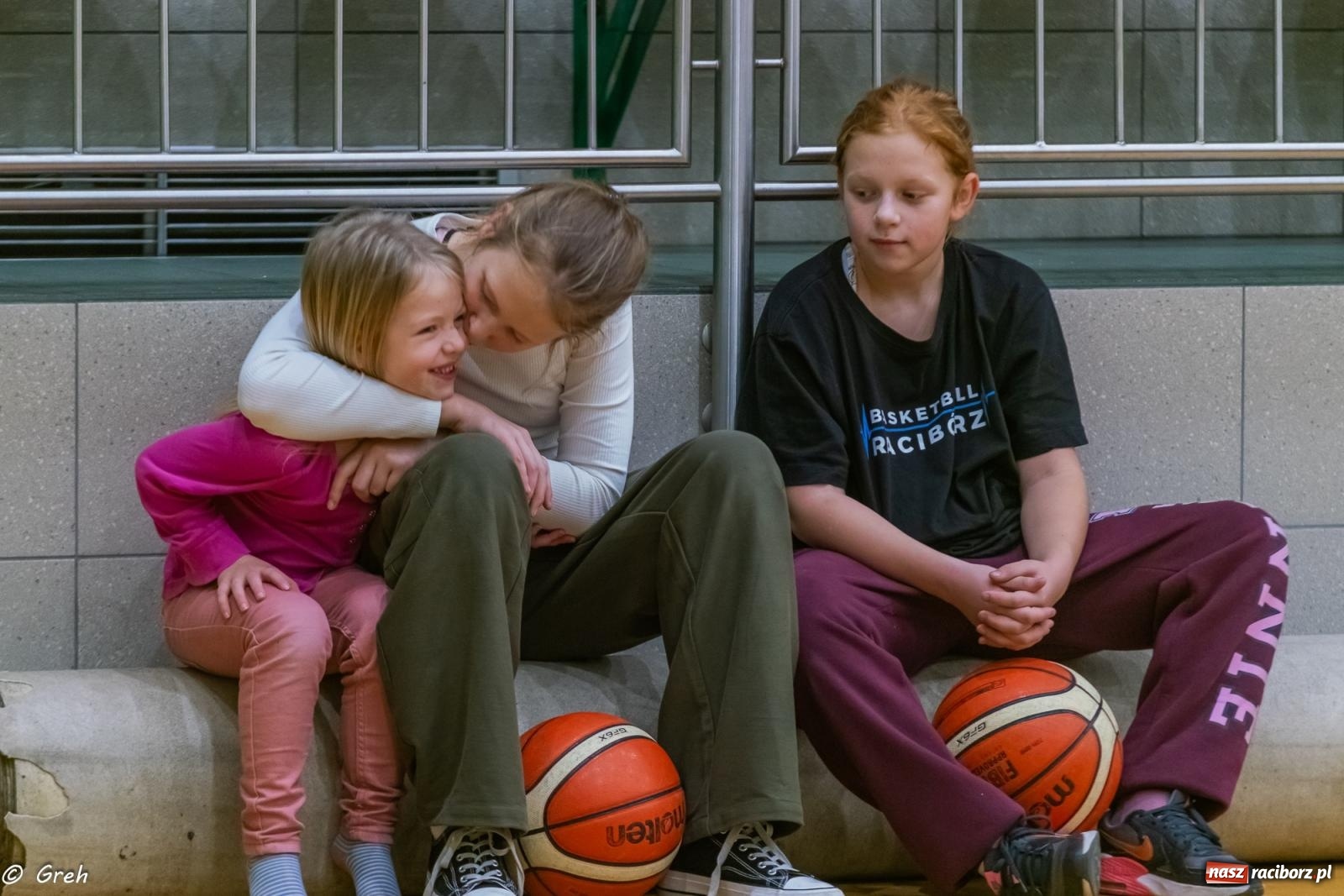 Zdjęcie w galerii na portalu naszraciborz.pl: Koszykówka. Walka do ostatniej syreny. Lider odrobinę lepszy [FOTO i WIDEO] wiadomości z regionu