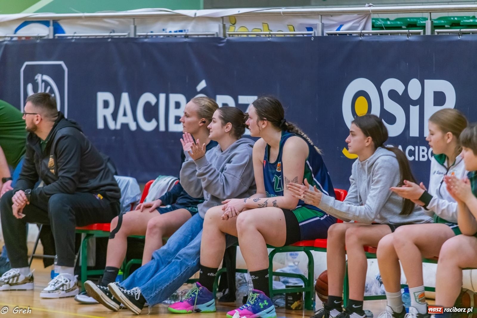 Zdjęcie w galerii na portalu naszraciborz.pl: Koszykówka. Walka do ostatniej syreny. Lider odrobinę lepszy [FOTO i WIDEO] wiadomości z regionu