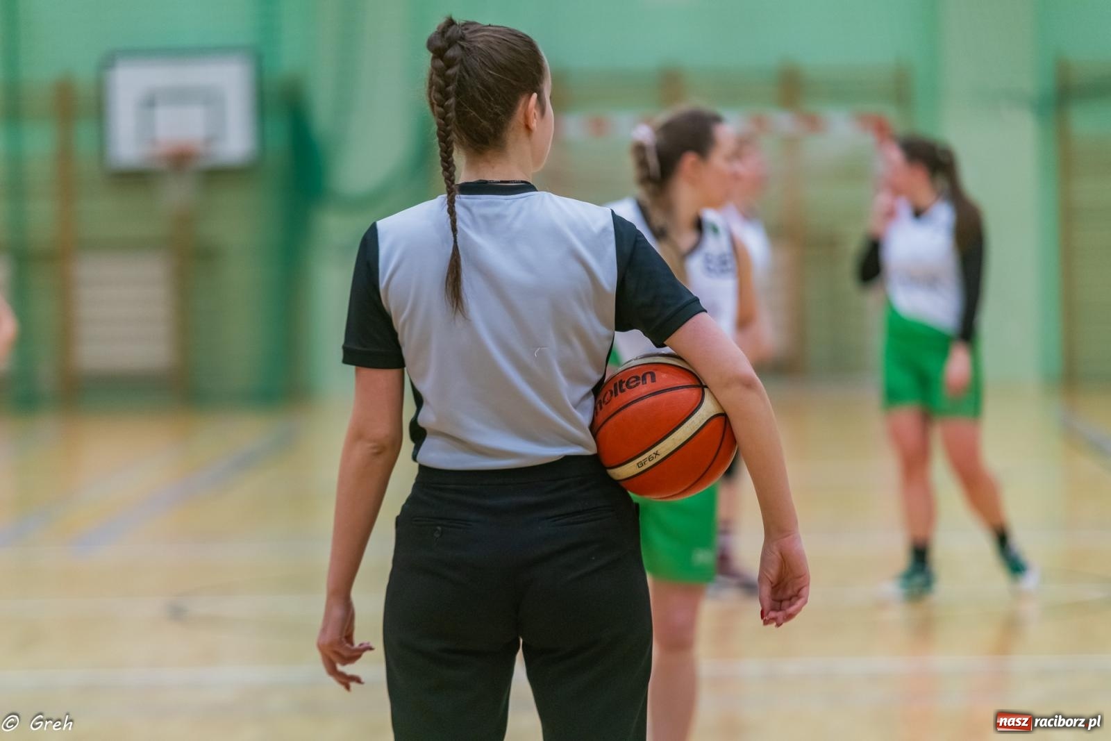 Zdjęcie w galerii na portalu naszraciborz.pl: Koszykówka. Walka do ostatniej syreny. Lider odrobinę lepszy [FOTO i WIDEO] wiadomości z regionu