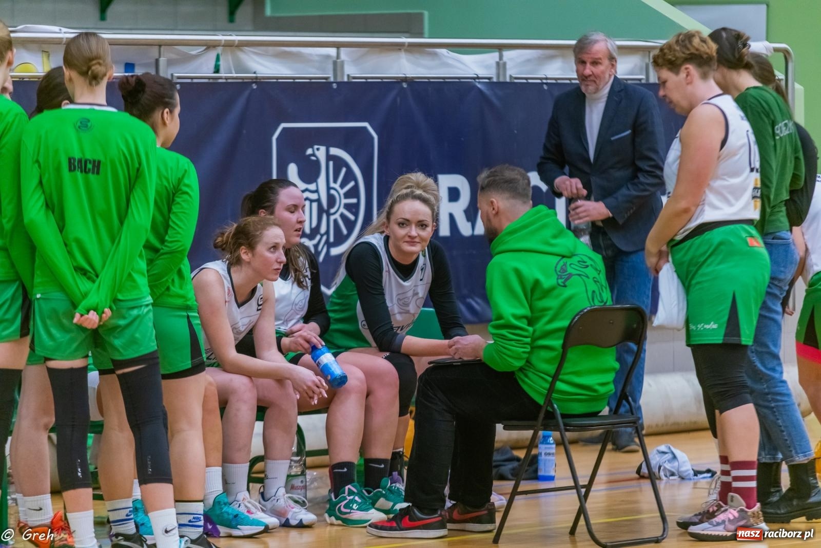 Zdjęcie w galerii na portalu naszraciborz.pl: Koszykówka. Walka do ostatniej syreny. Lider odrobinę lepszy [FOTO i WIDEO] wiadomości z regionu