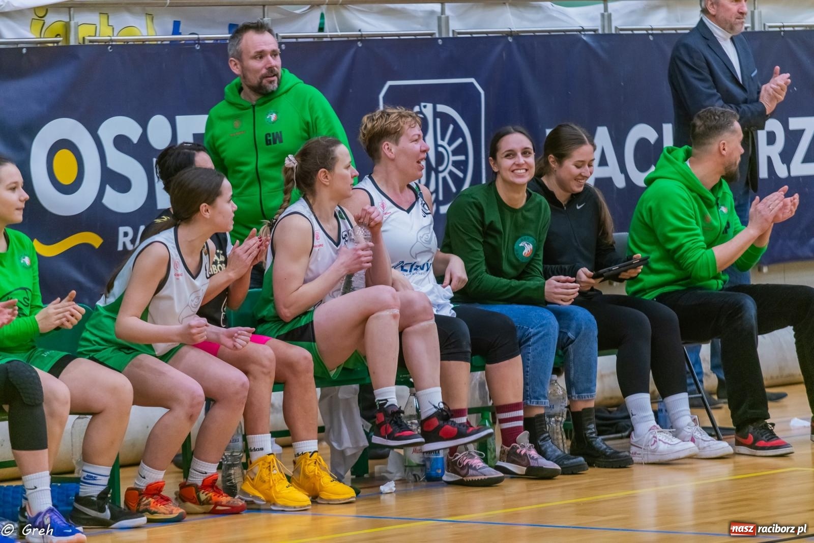 Zdjęcie w galerii na portalu naszraciborz.pl: Koszykówka. Walka do ostatniej syreny. Lider odrobinę lepszy [FOTO i WIDEO] wiadomości z regionu