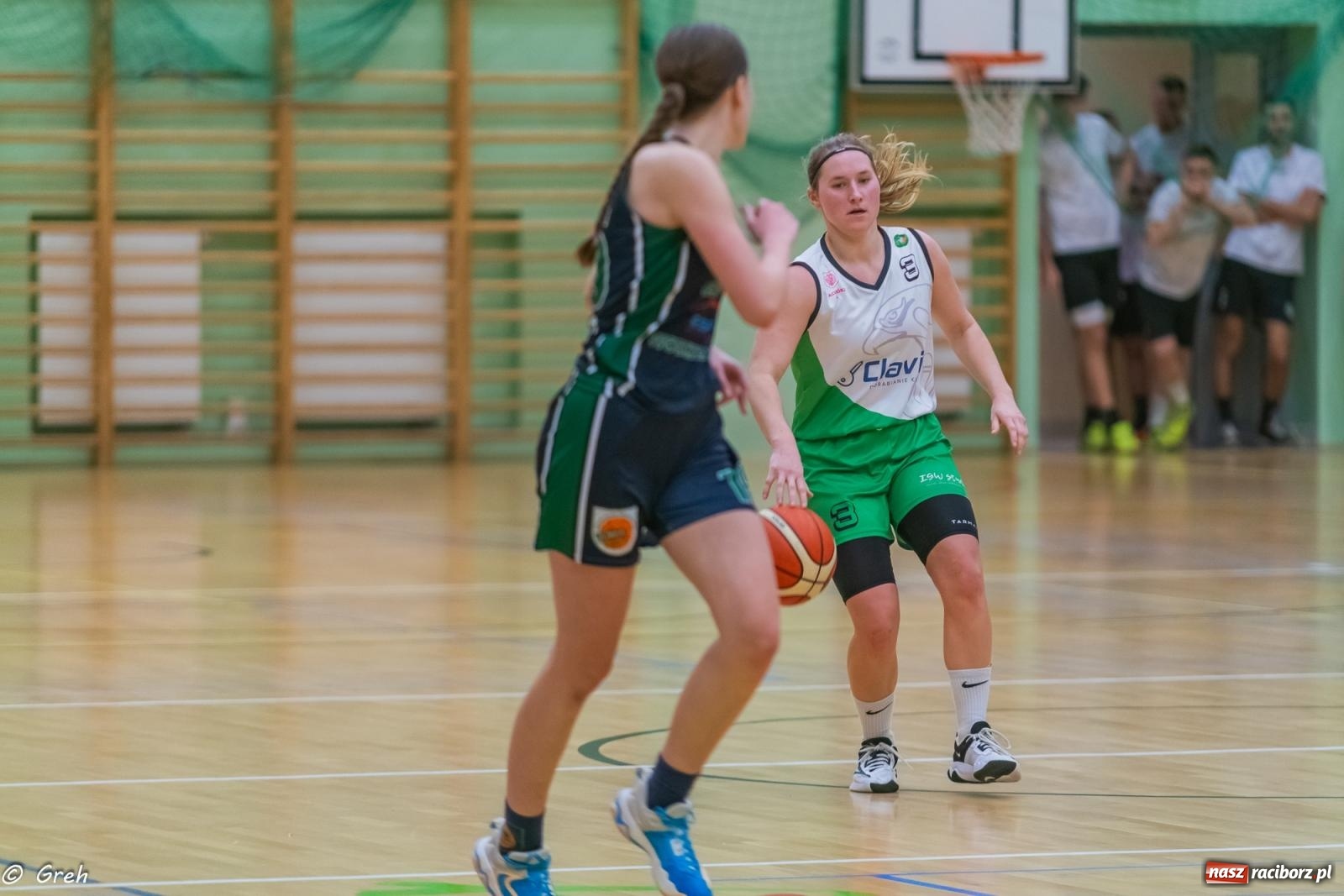 Zdjęcie w galerii na portalu naszraciborz.pl: Koszykówka. Walka do ostatniej syreny. Lider odrobinę lepszy [FOTO i WIDEO] wiadomości z regionu